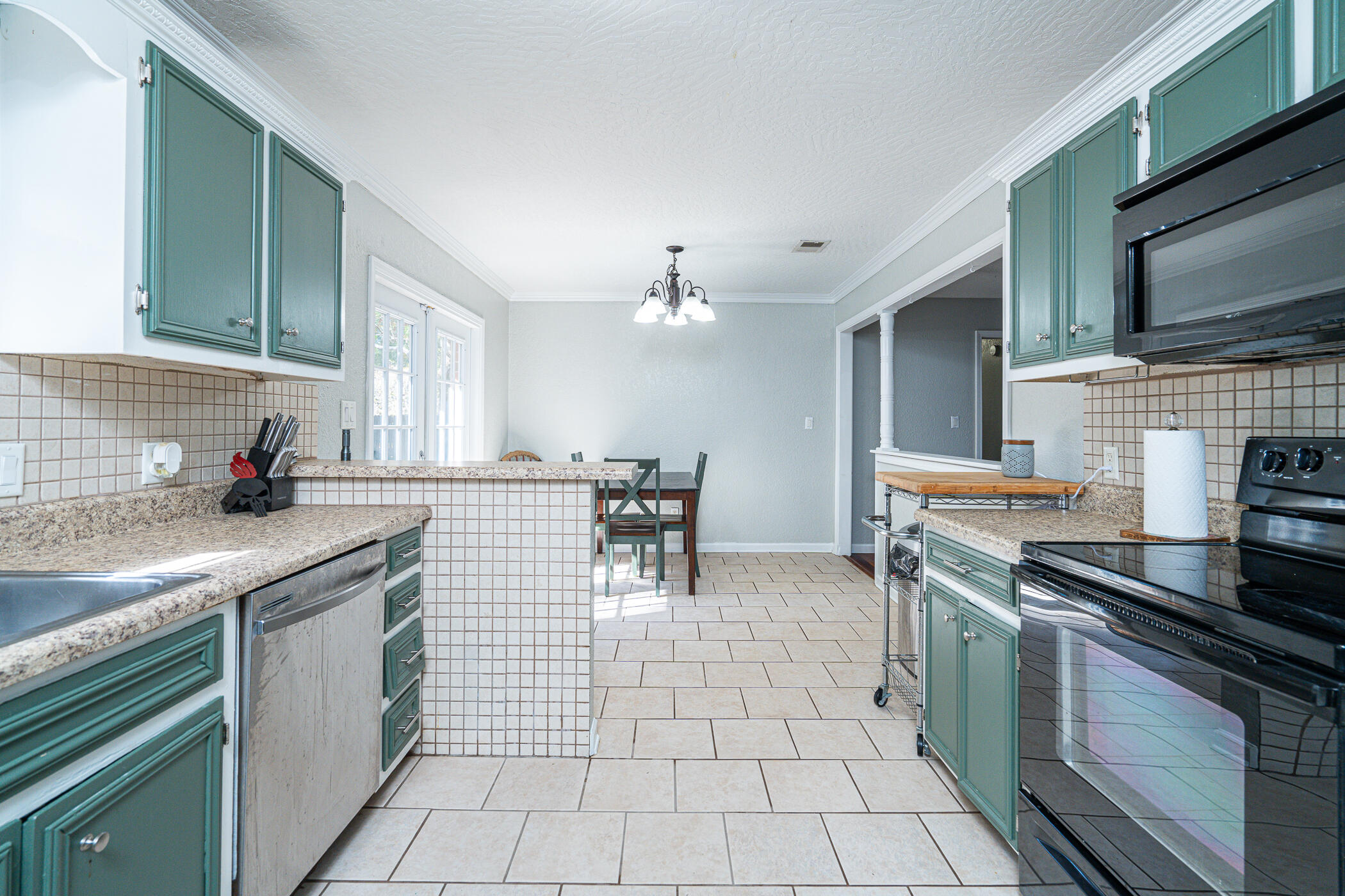 NO RECORDED SUBDIVISION - Residential