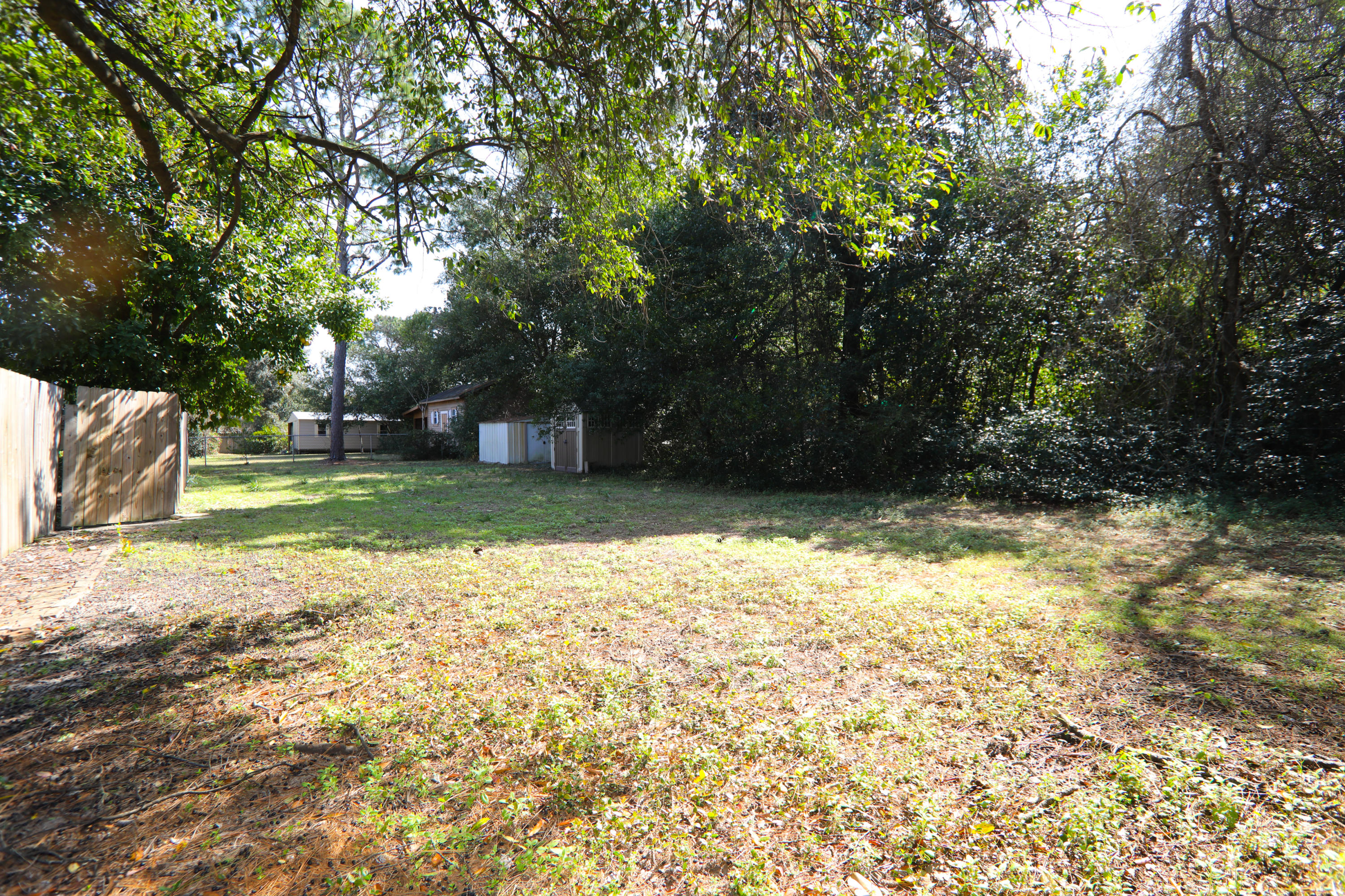 BAYOU POQUITO - Residential