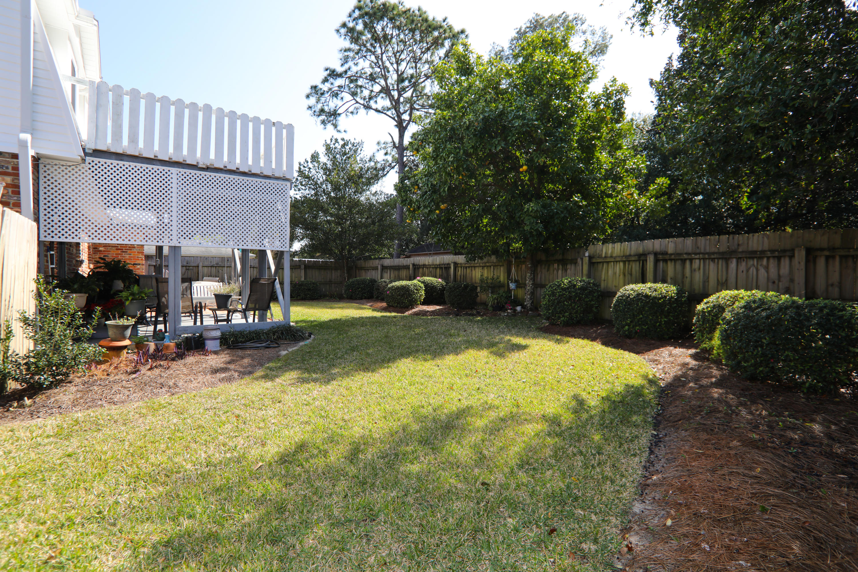 BAYOU POQUITO - Residential