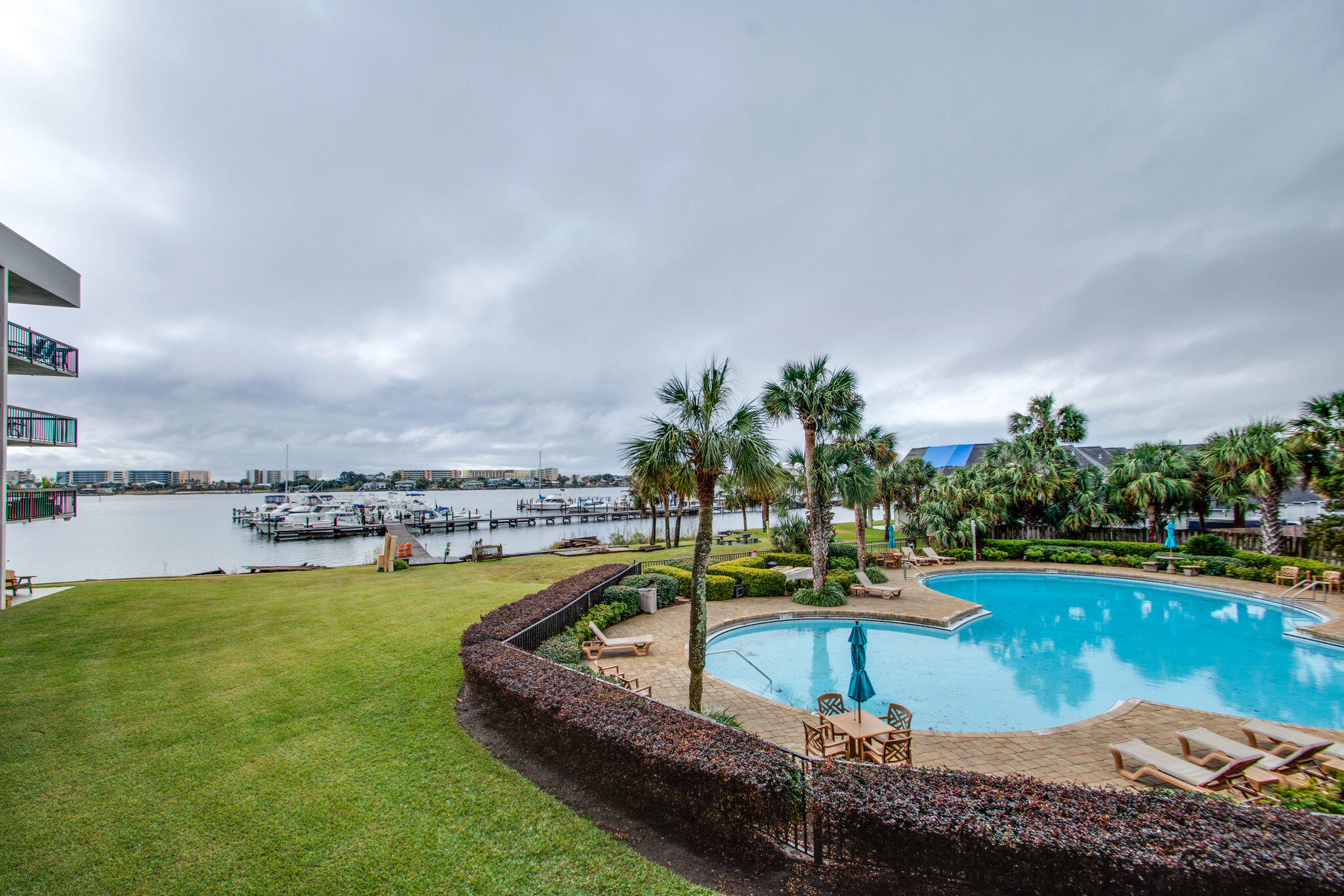 PIRATES BAY PH 1 - Residential