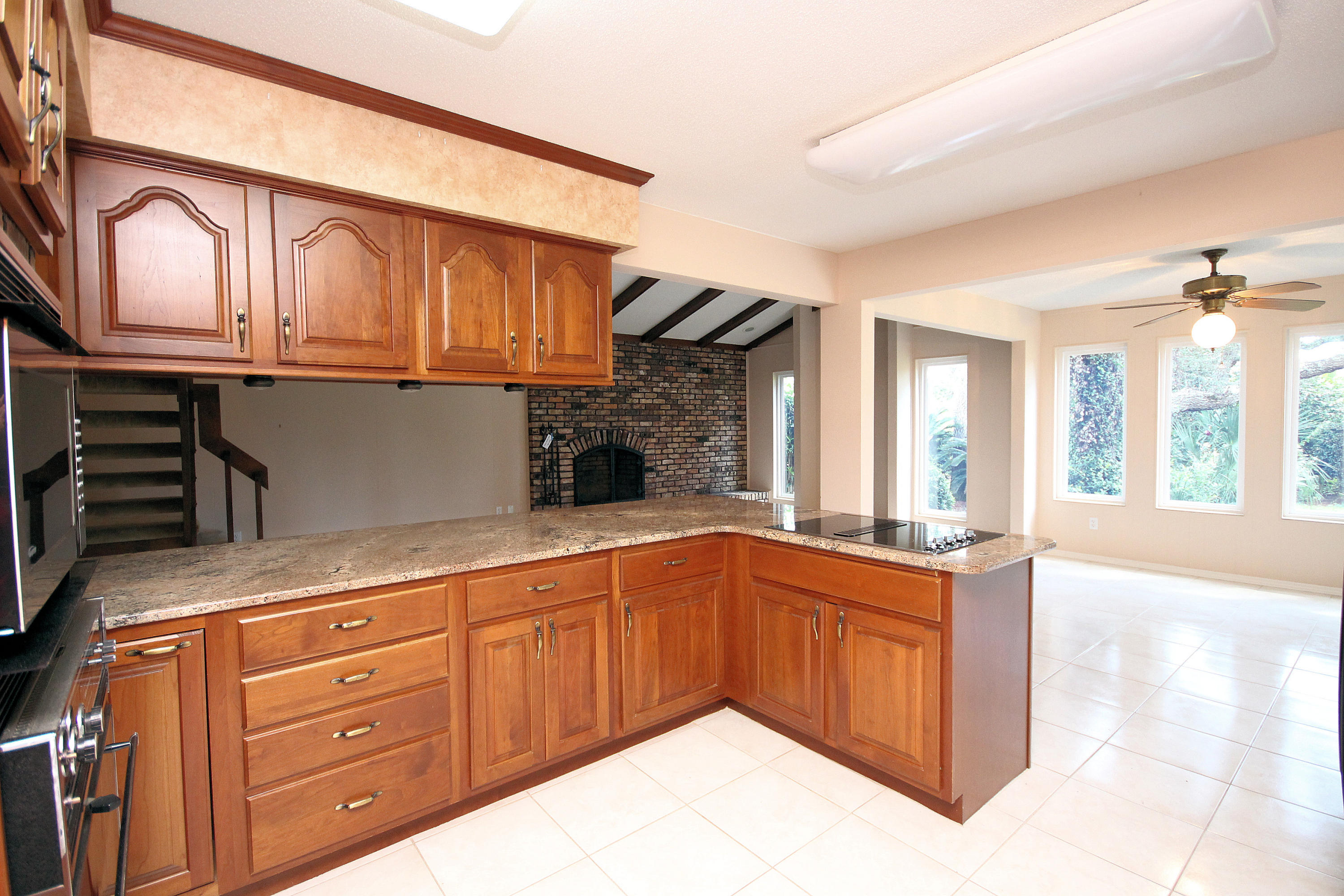 LAKE LORRAINE ESTATES - Residential