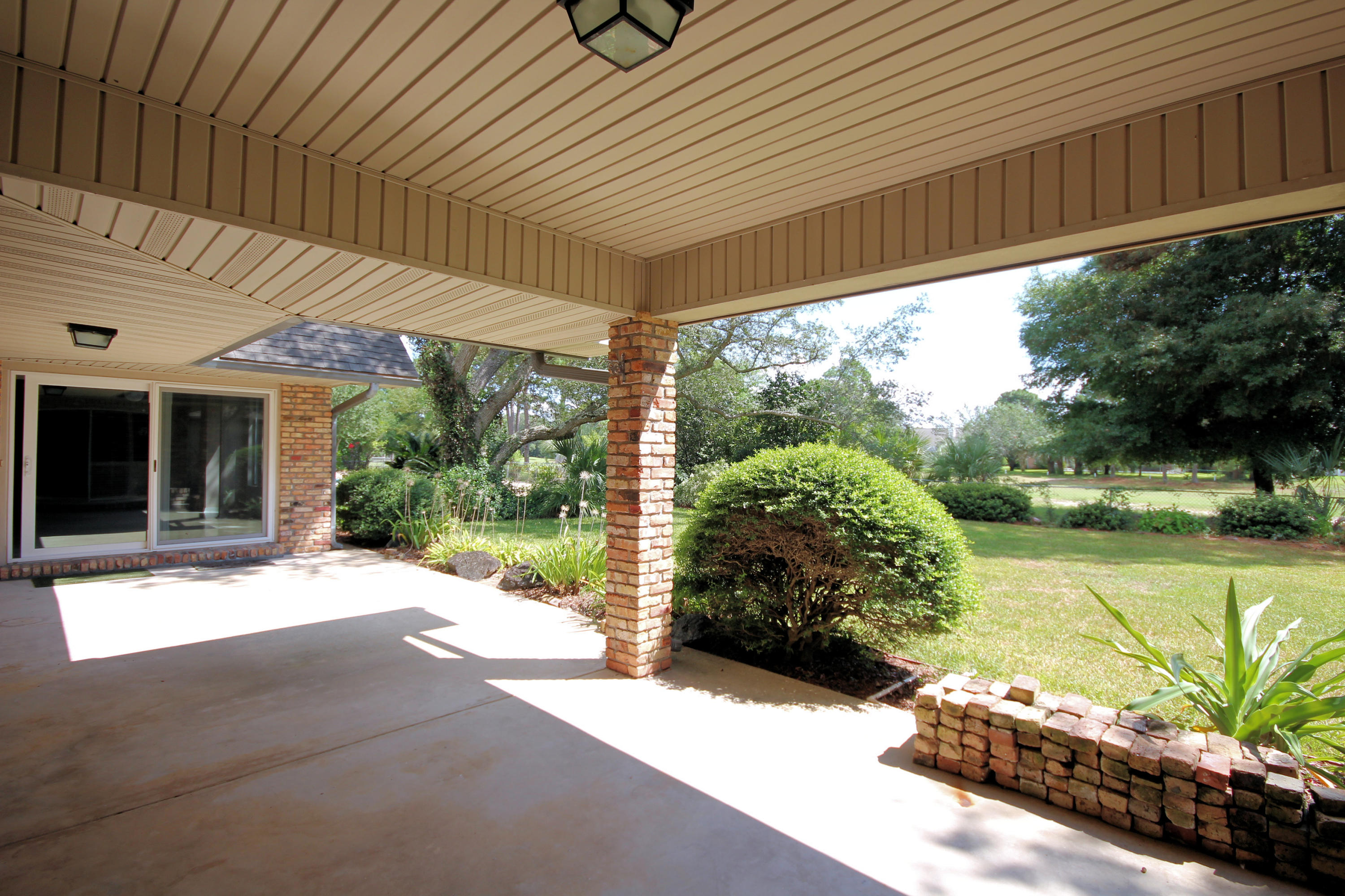 LAKE LORRAINE ESTATES - Residential