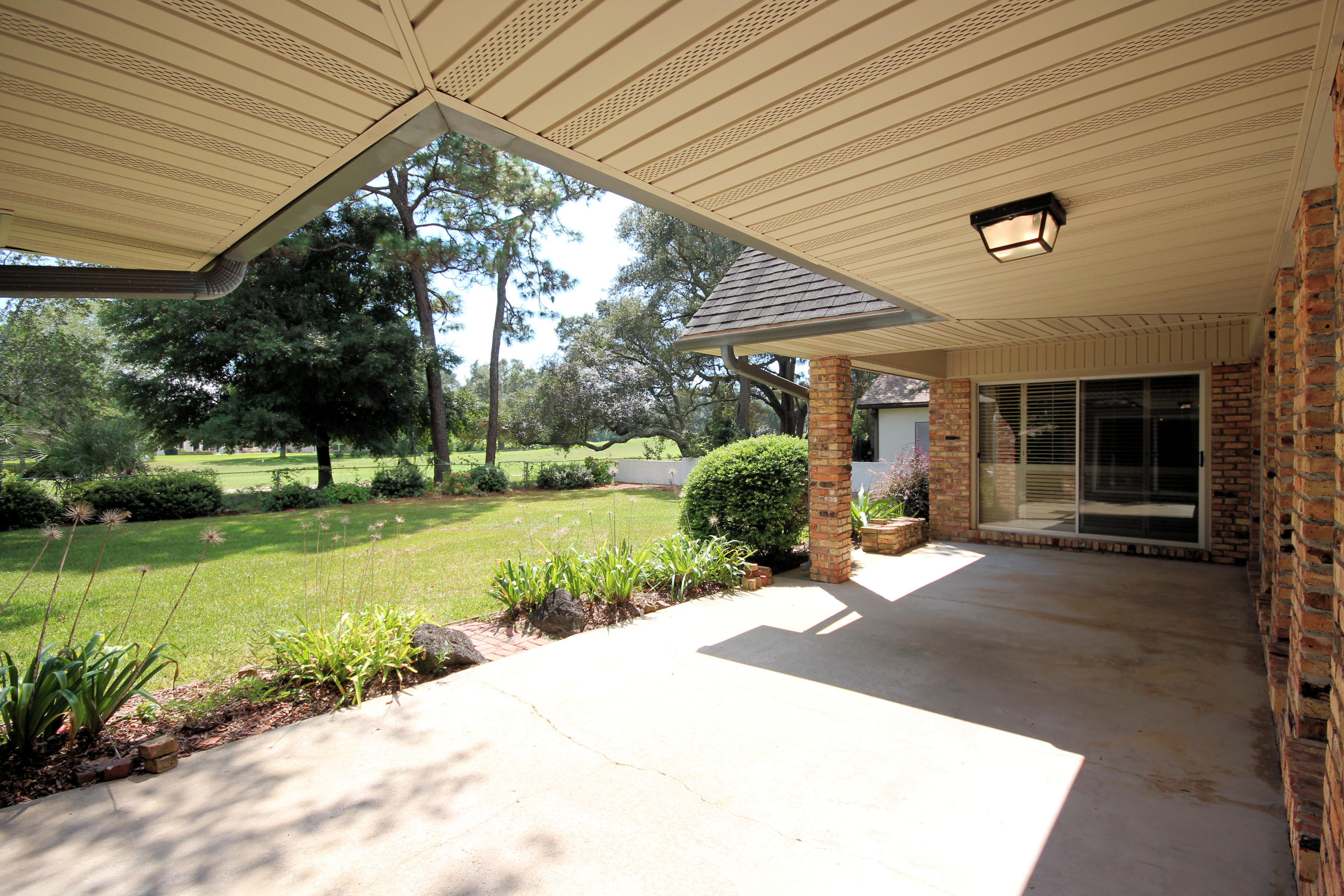 LAKE LORRAINE ESTATES - Residential