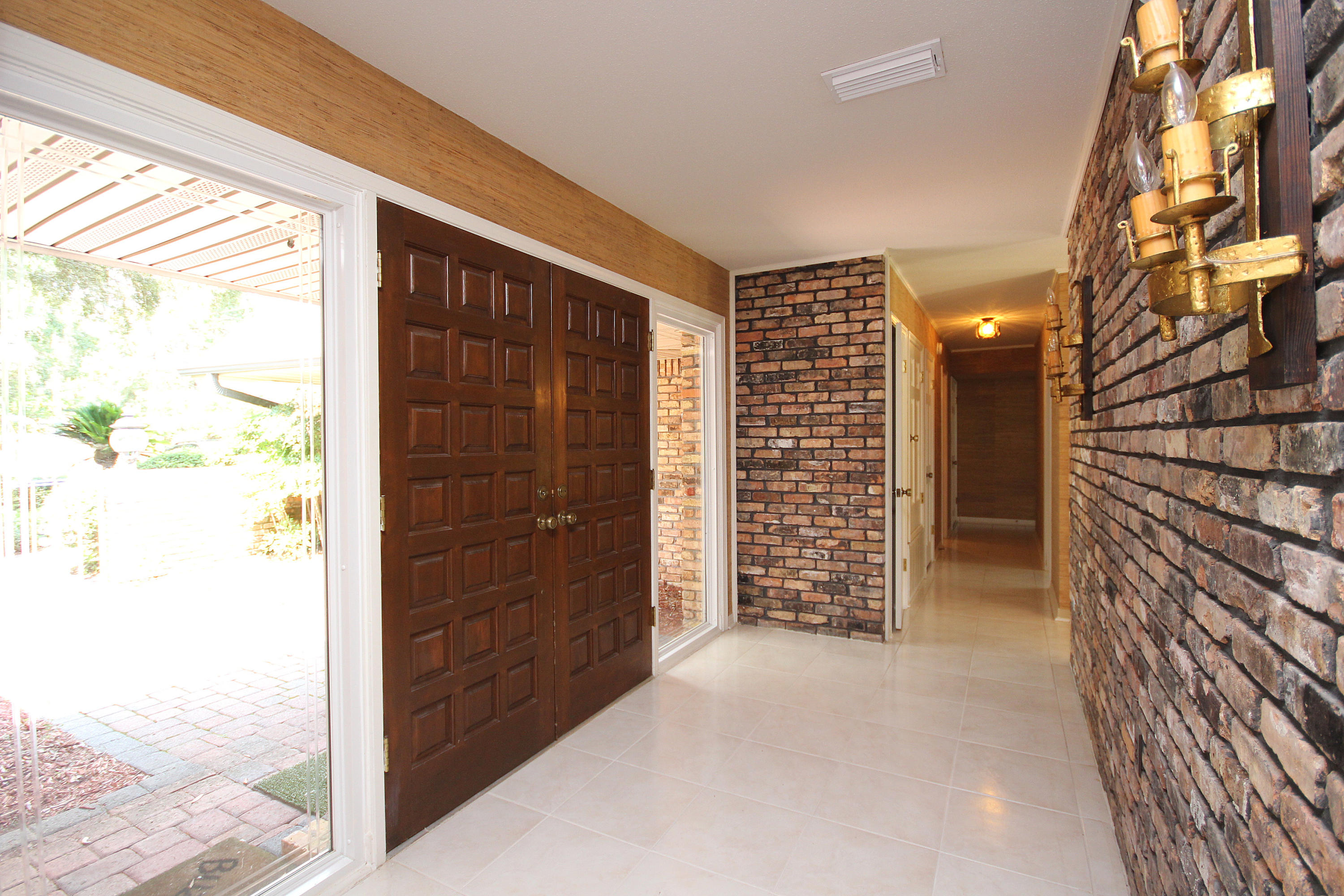 LAKE LORRAINE ESTATES - Residential