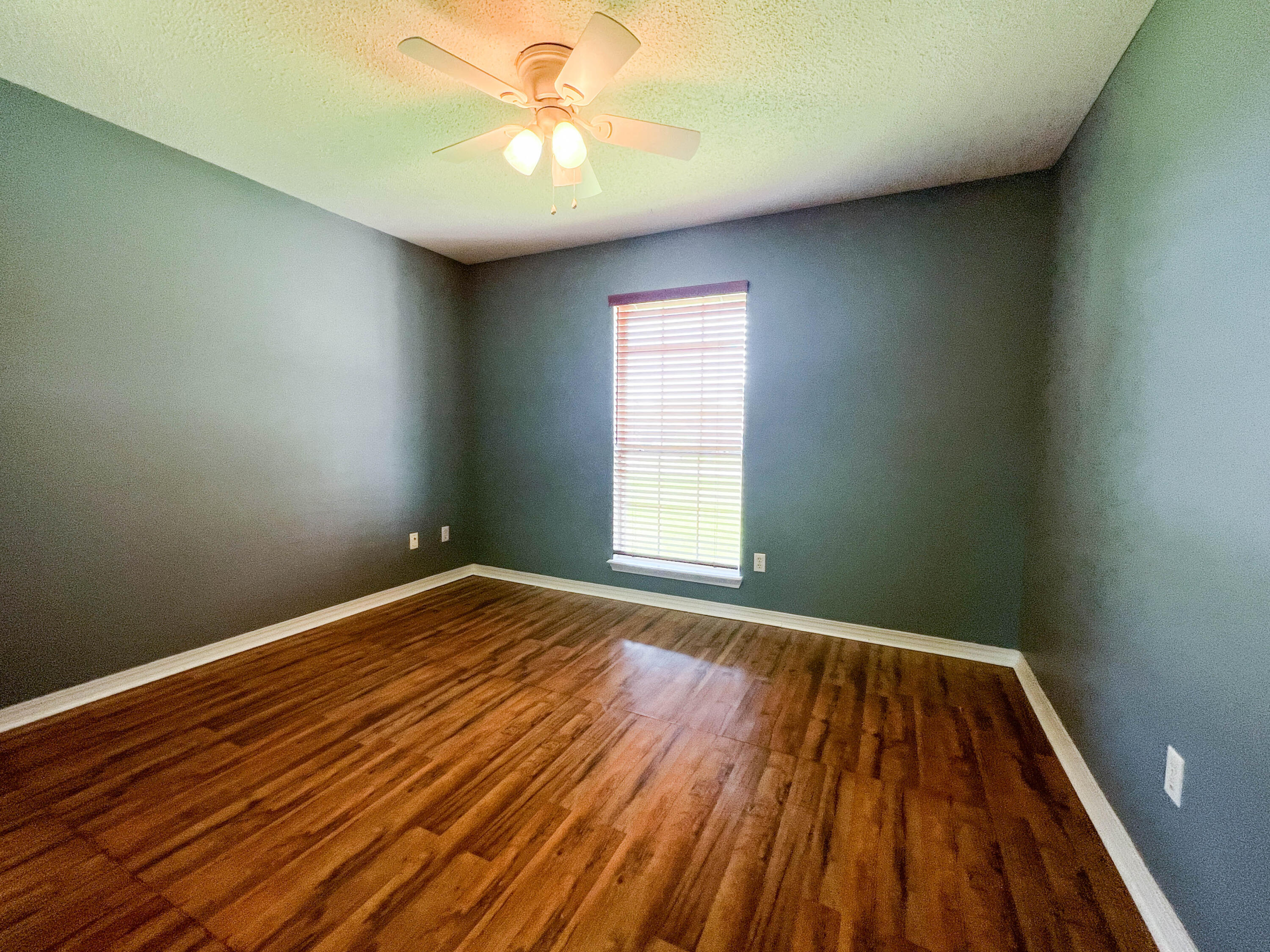 CHEROKEE BEND PH 2 - Residential Lease