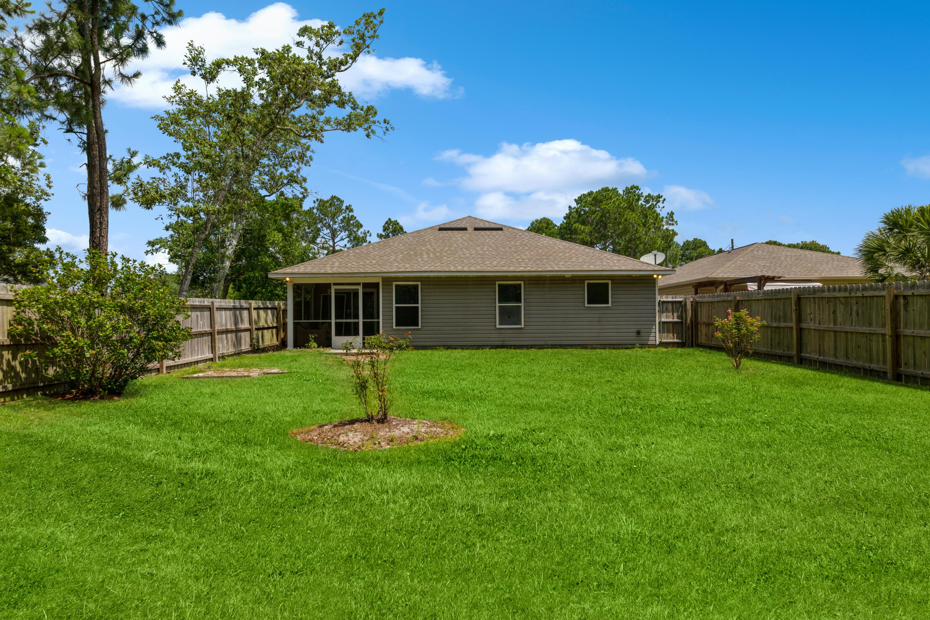 NAVARRE S/D 2ND ADDN - Residential