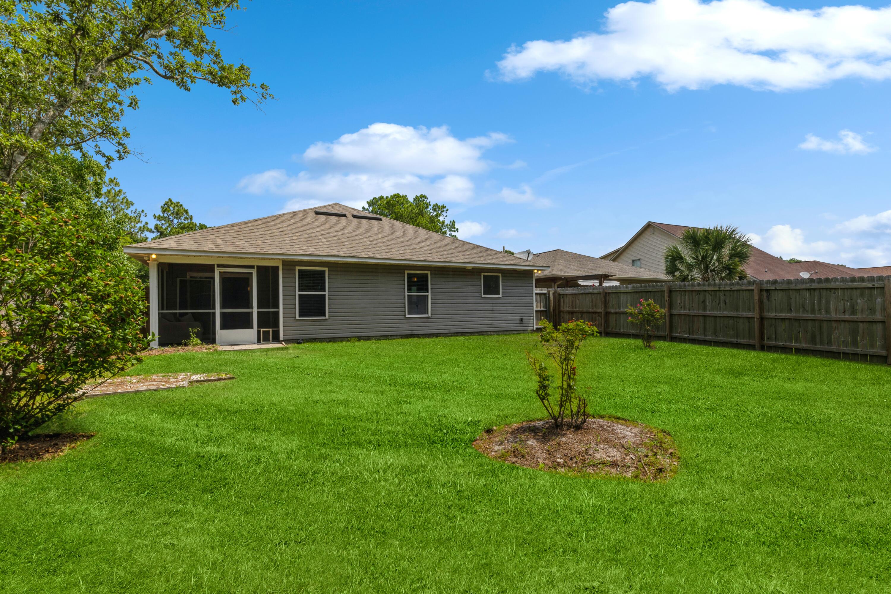 NAVARRE S/D 2ND ADDN - Residential