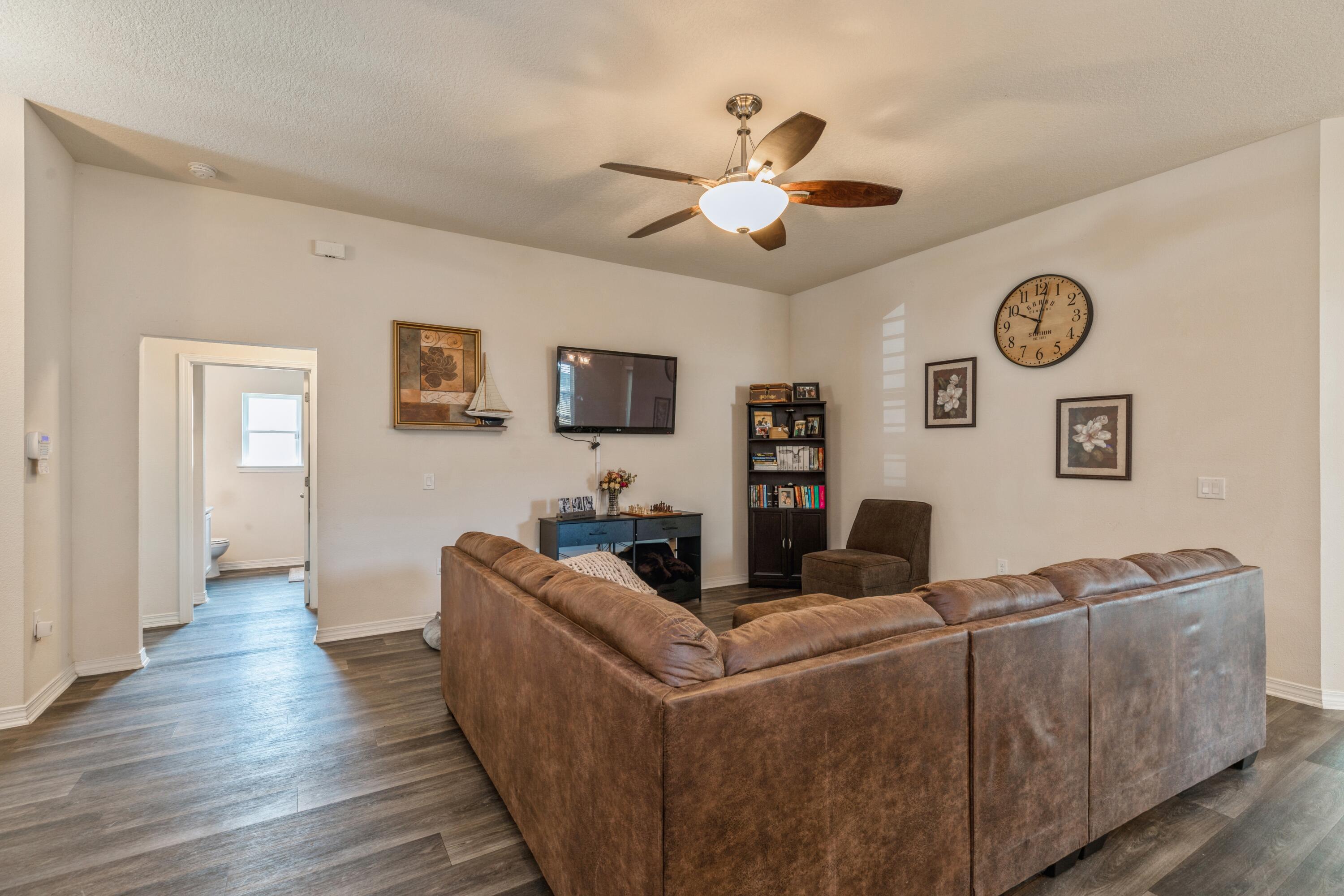 NAVARRE S/D 2ND ADDN - Residential
