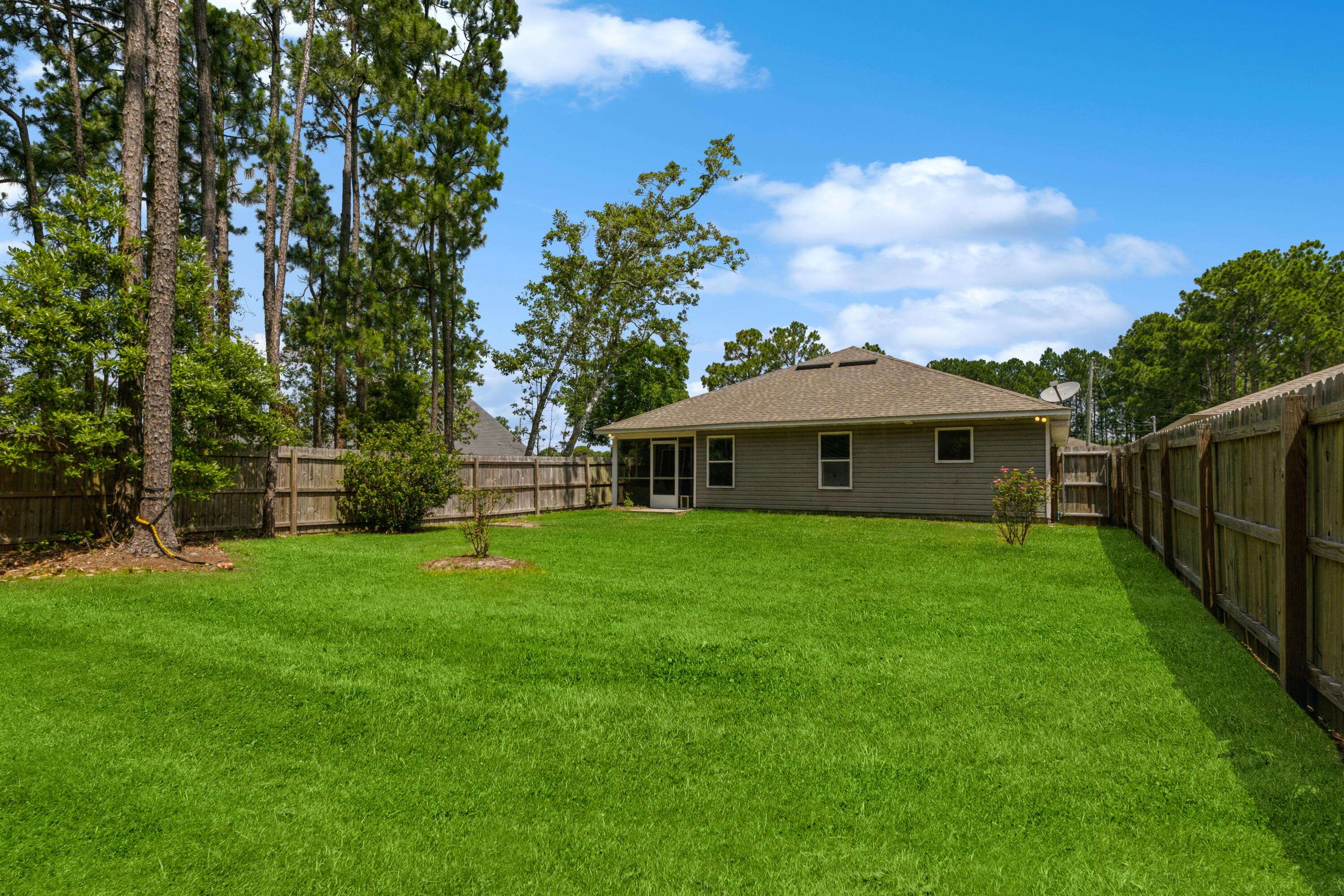 NAVARRE S/D 2ND ADDN - Residential