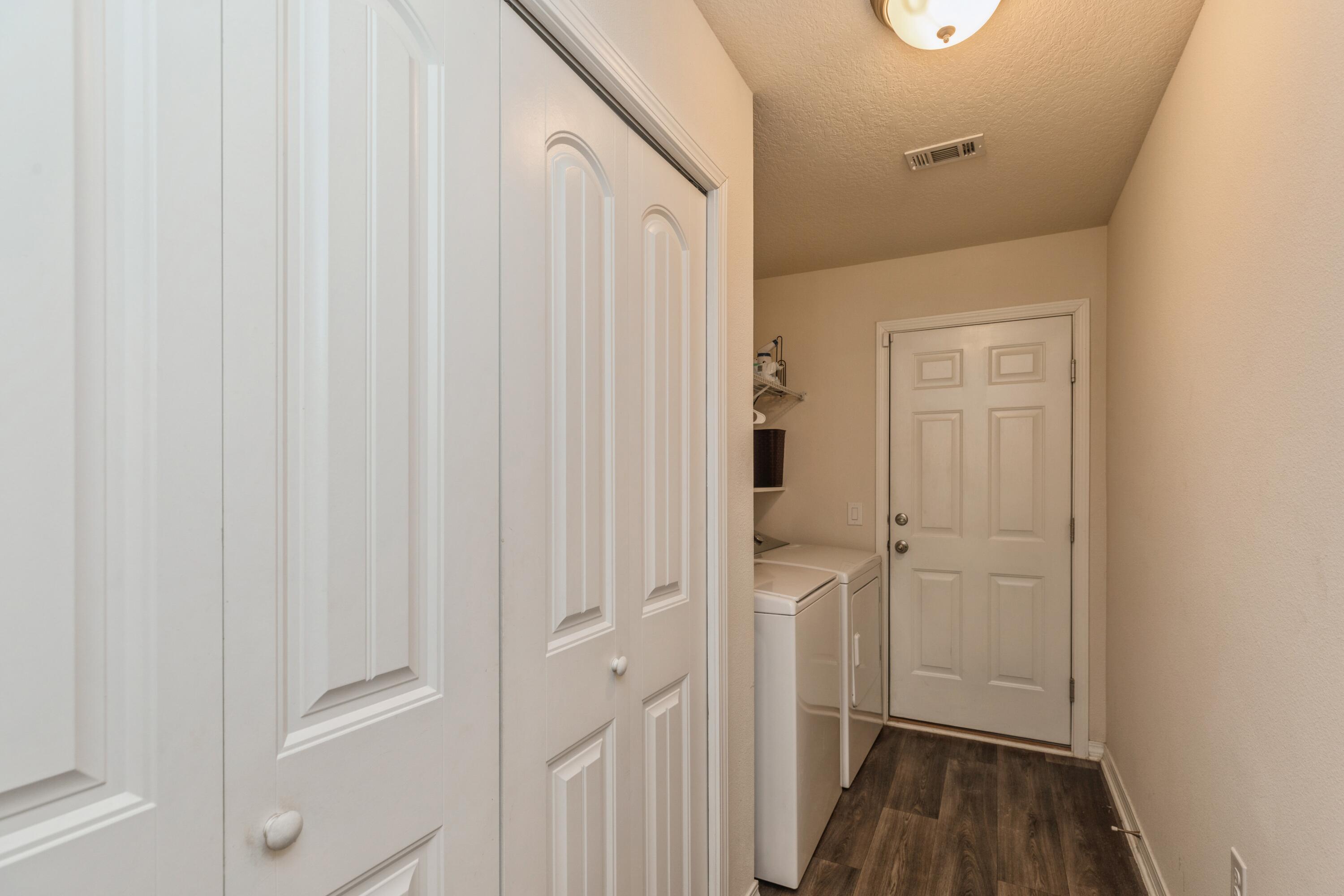 NAVARRE S/D 2ND ADDN - Residential