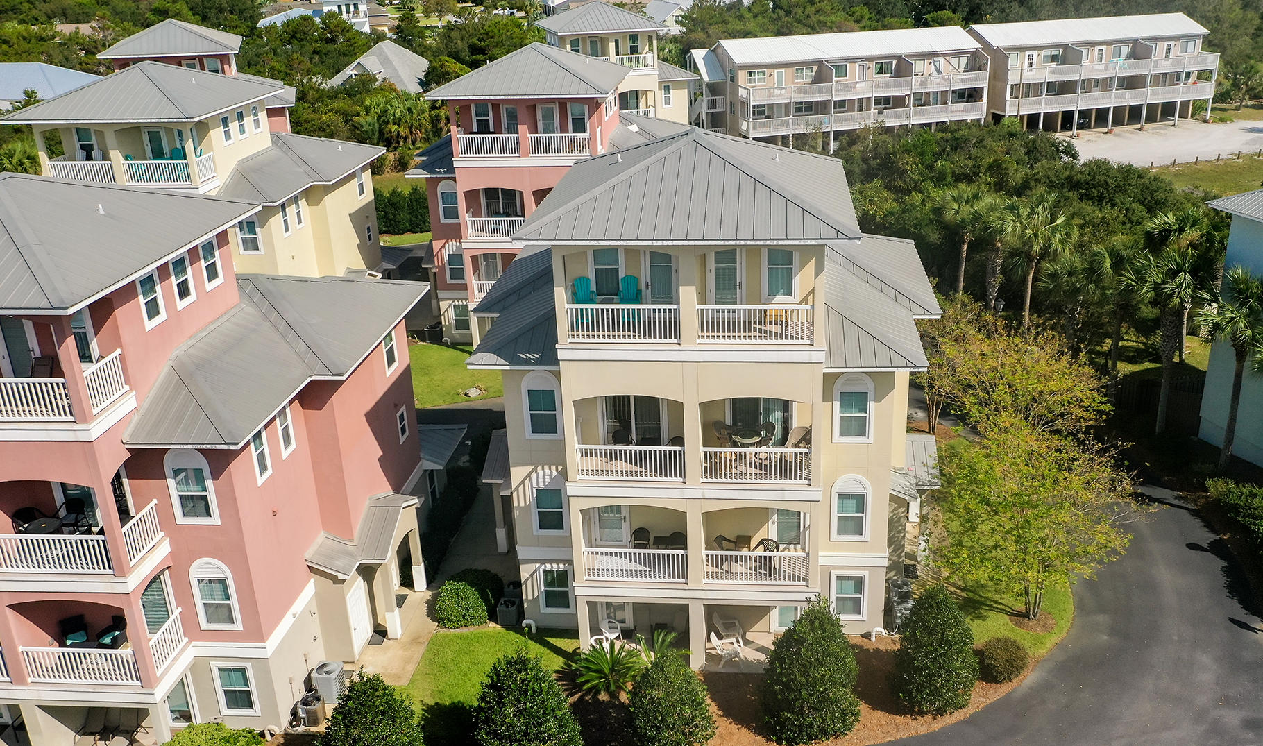 CASA DEL MAR - Residential