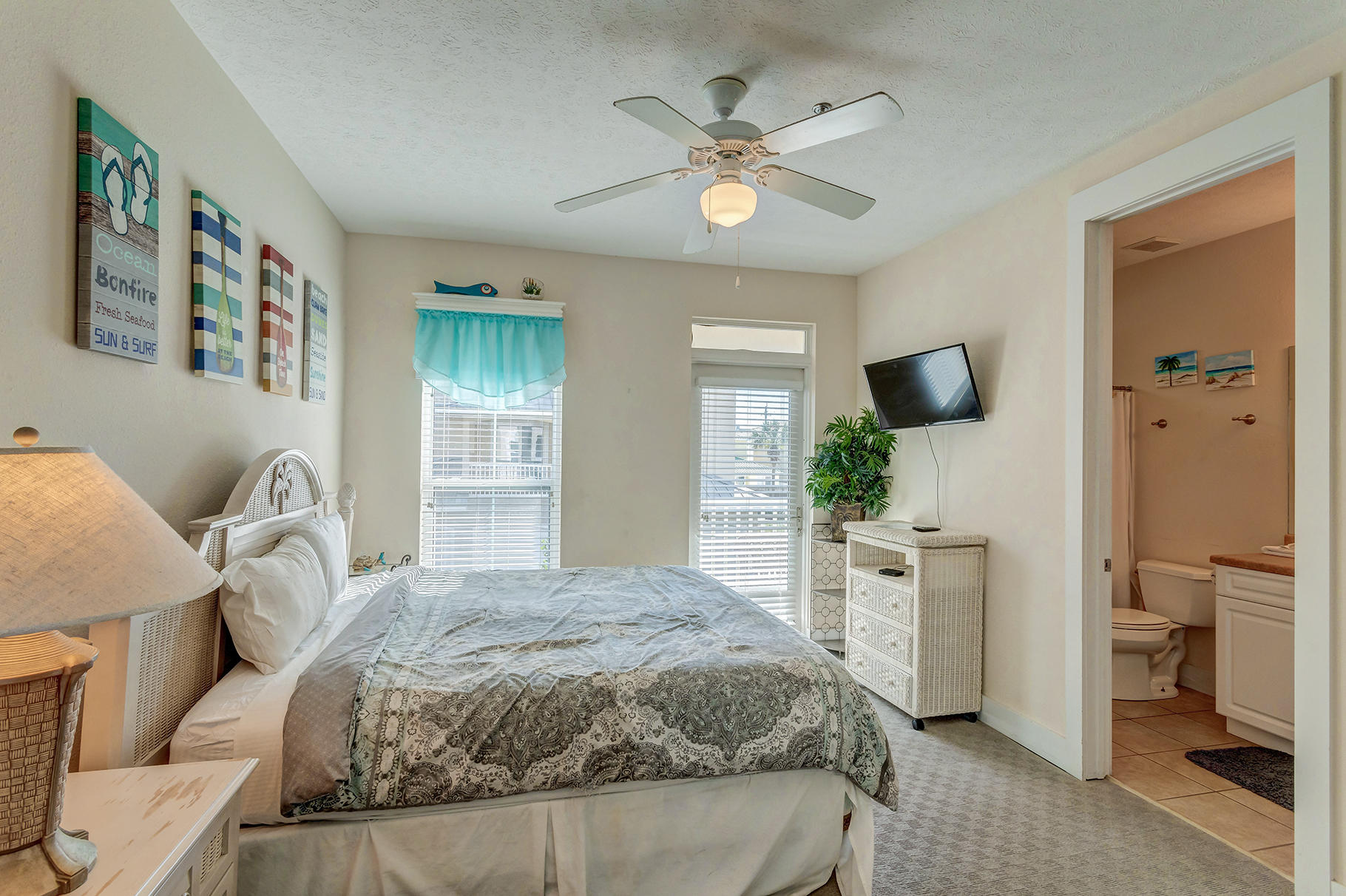 CASA DEL MAR - Residential