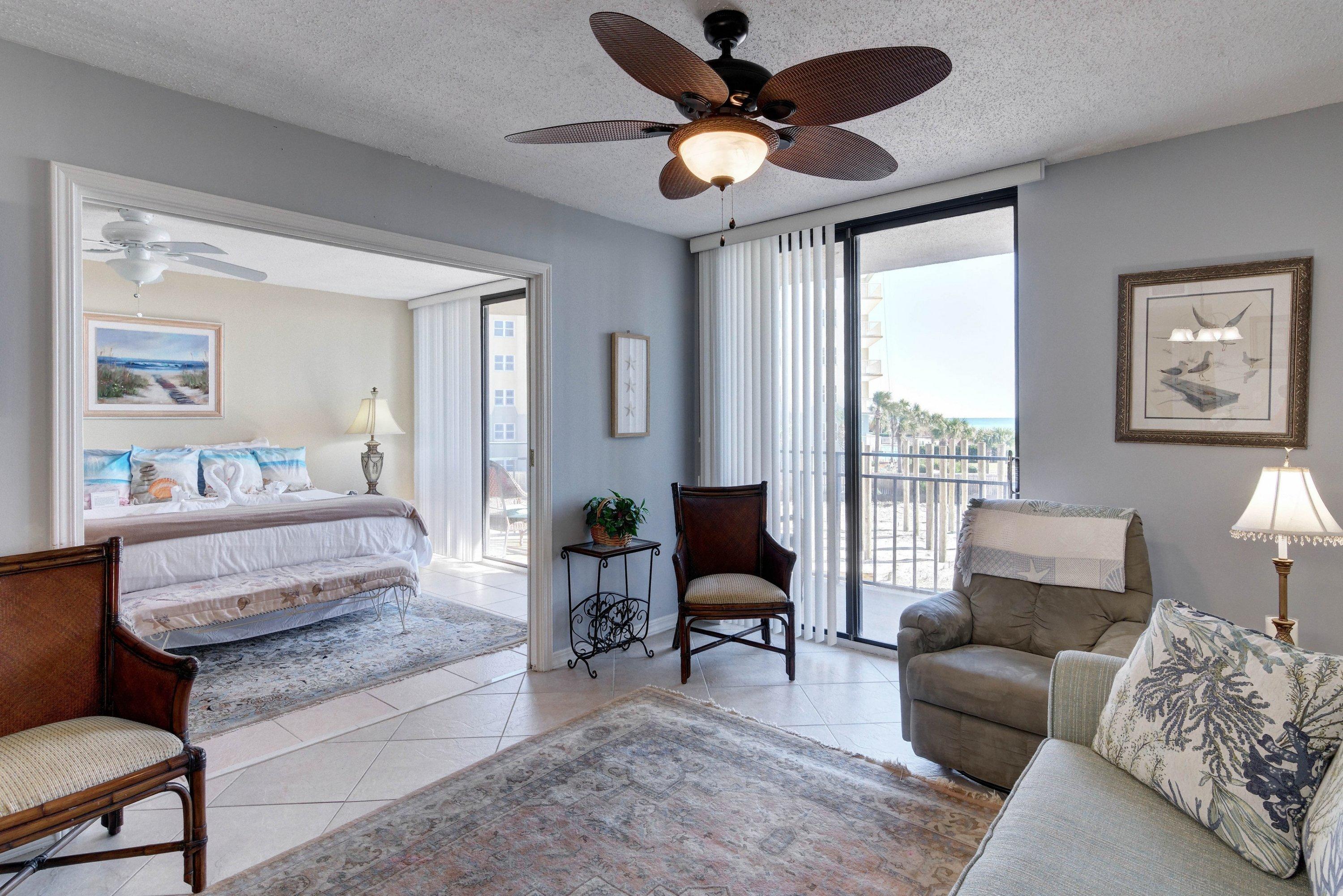 NAUTILUS CONDO - Residential