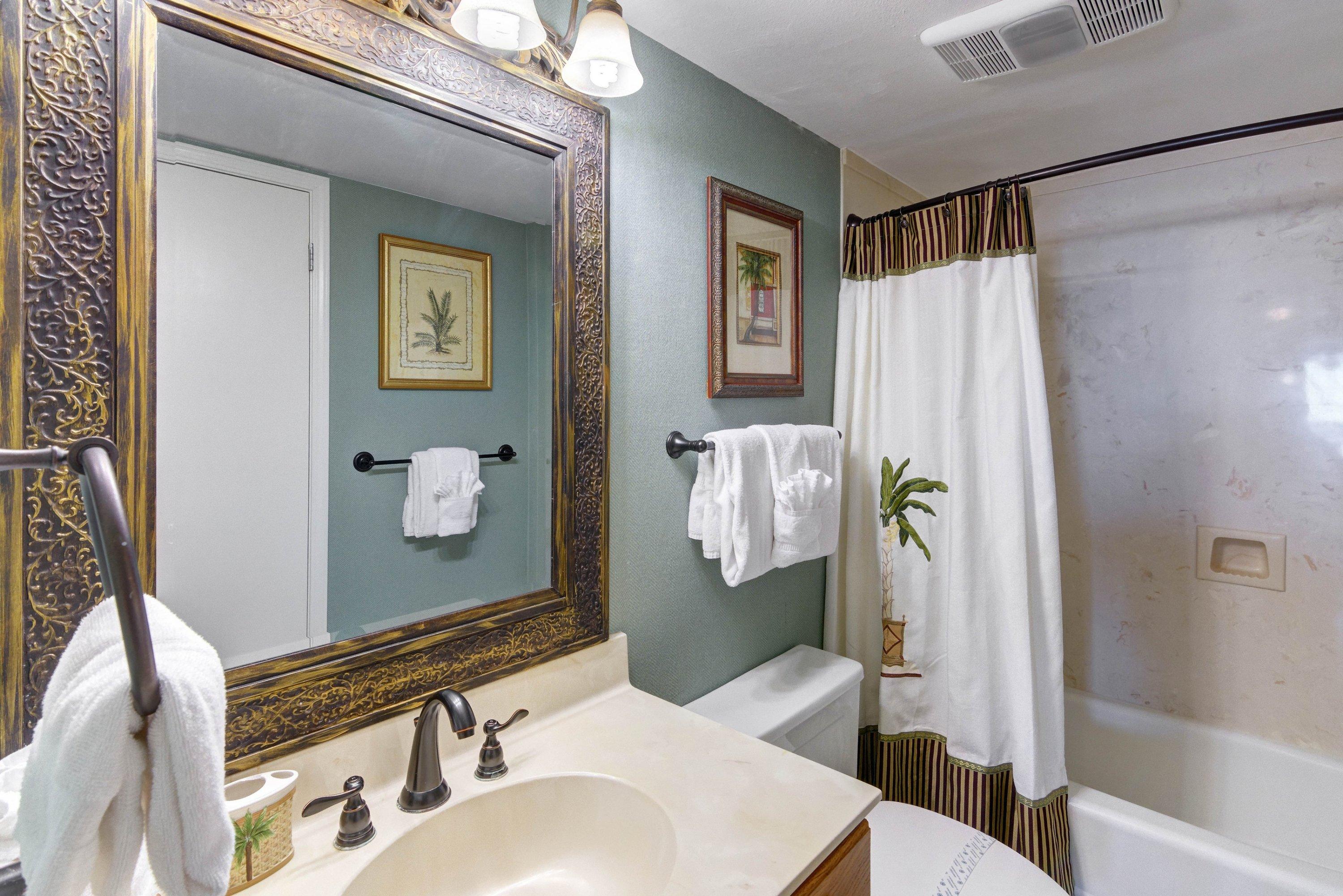 NAUTILUS CONDO - Residential