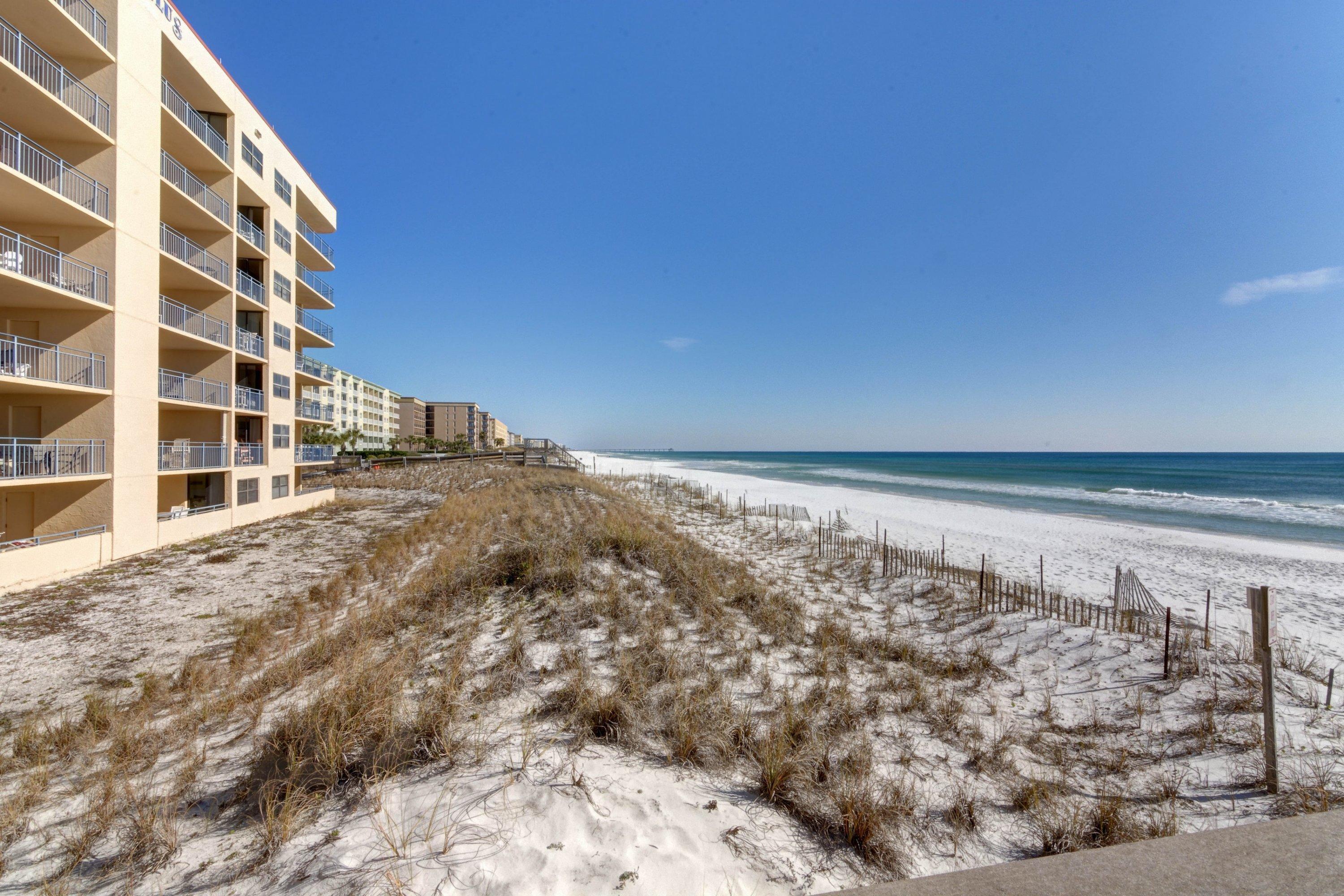 NAUTILUS CONDO - Residential