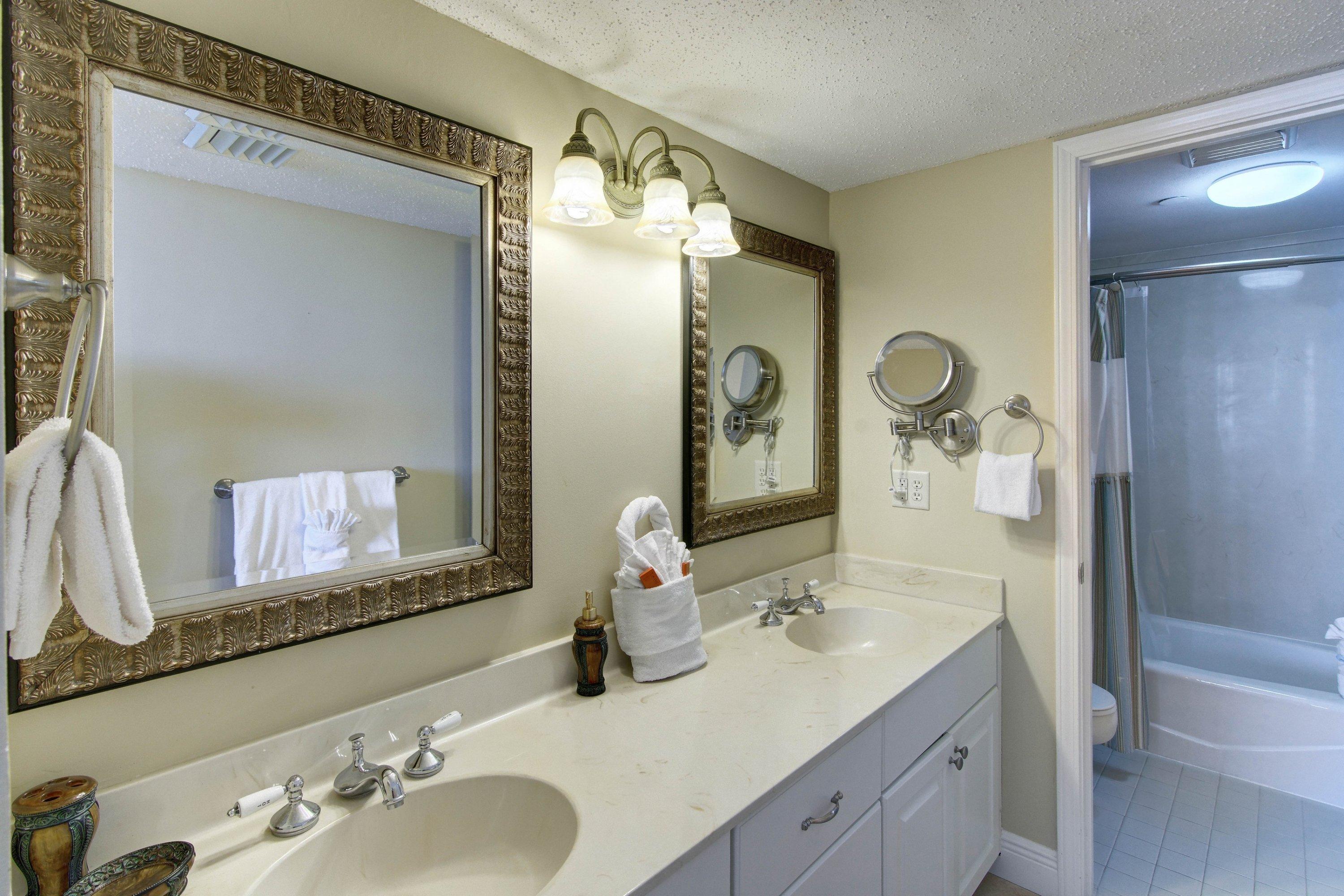 NAUTILUS CONDO - Residential