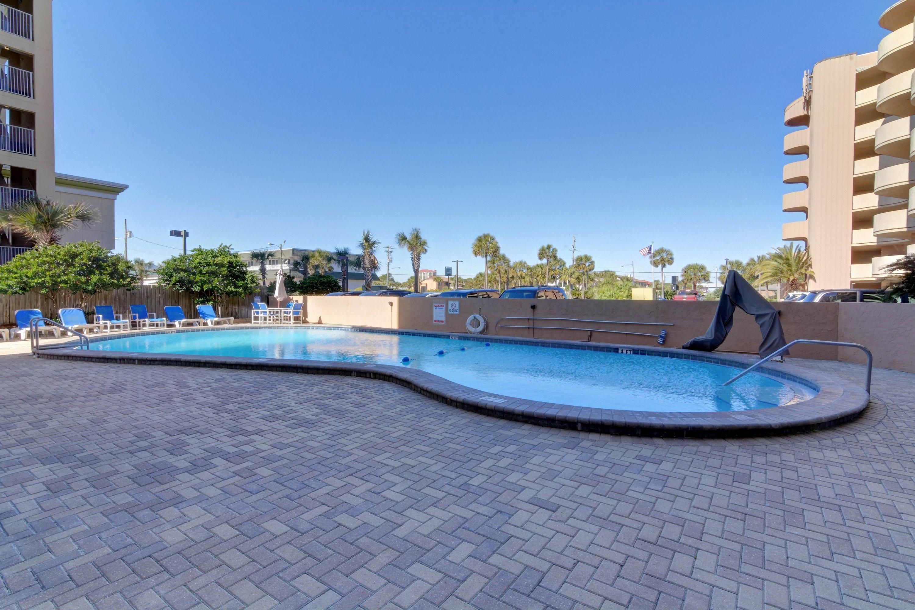 NAUTILUS CONDO - Residential
