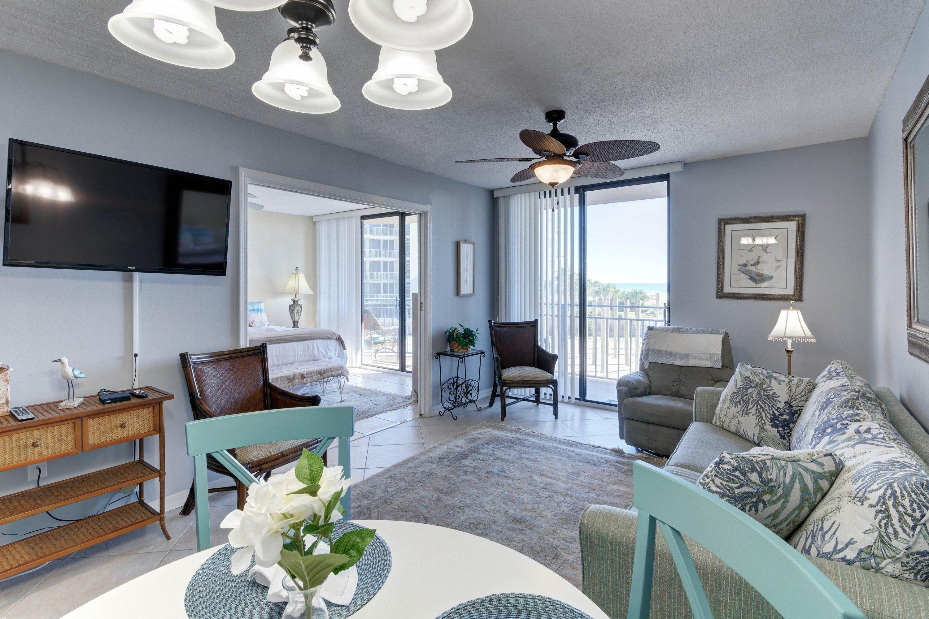 NAUTILUS CONDO - Residential