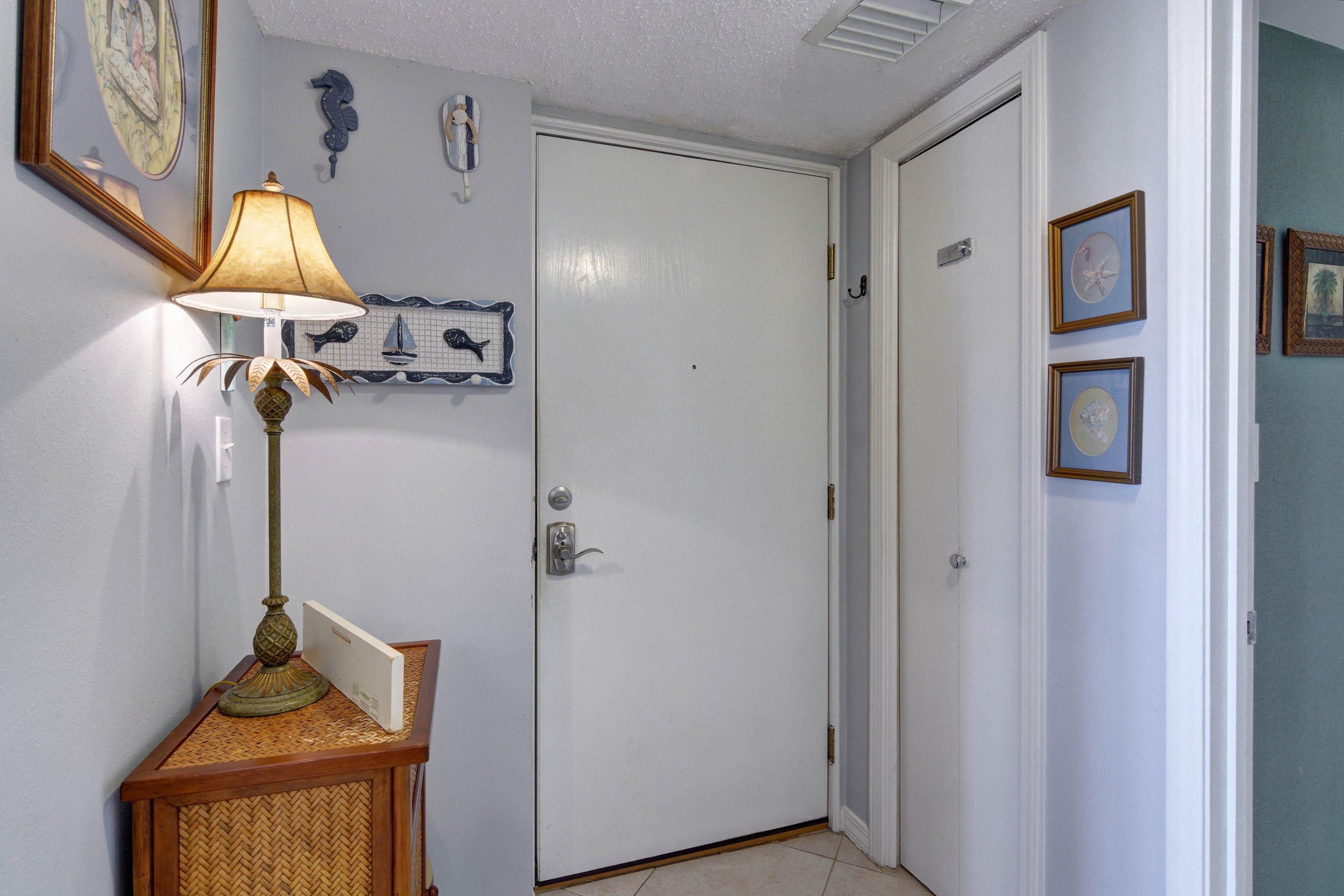 NAUTILUS CONDO - Residential