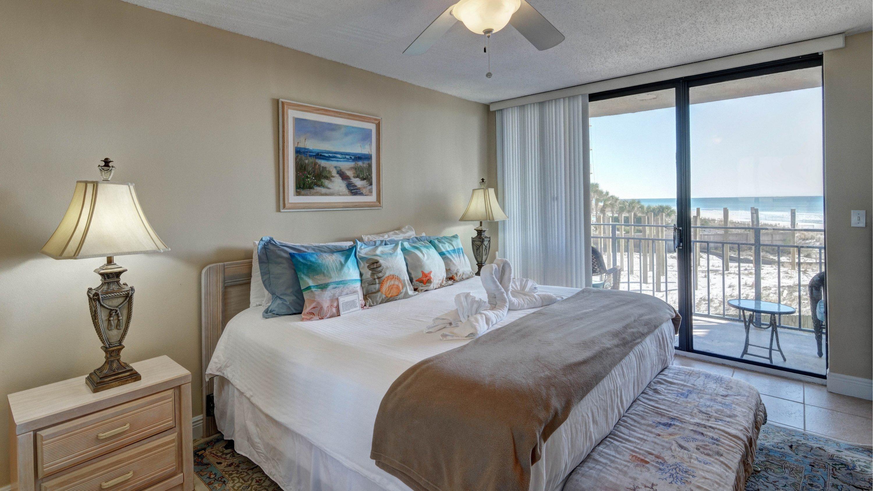 NAUTILUS CONDO - Residential