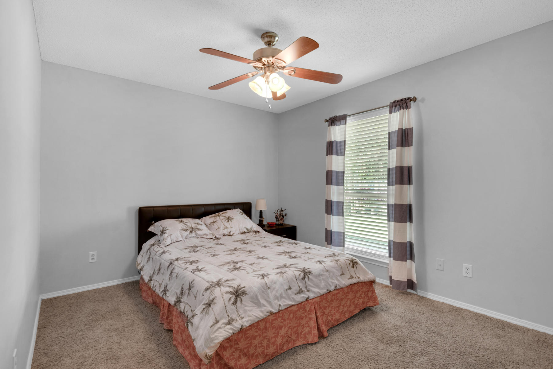 HUNTERS RUN S/D - Residential