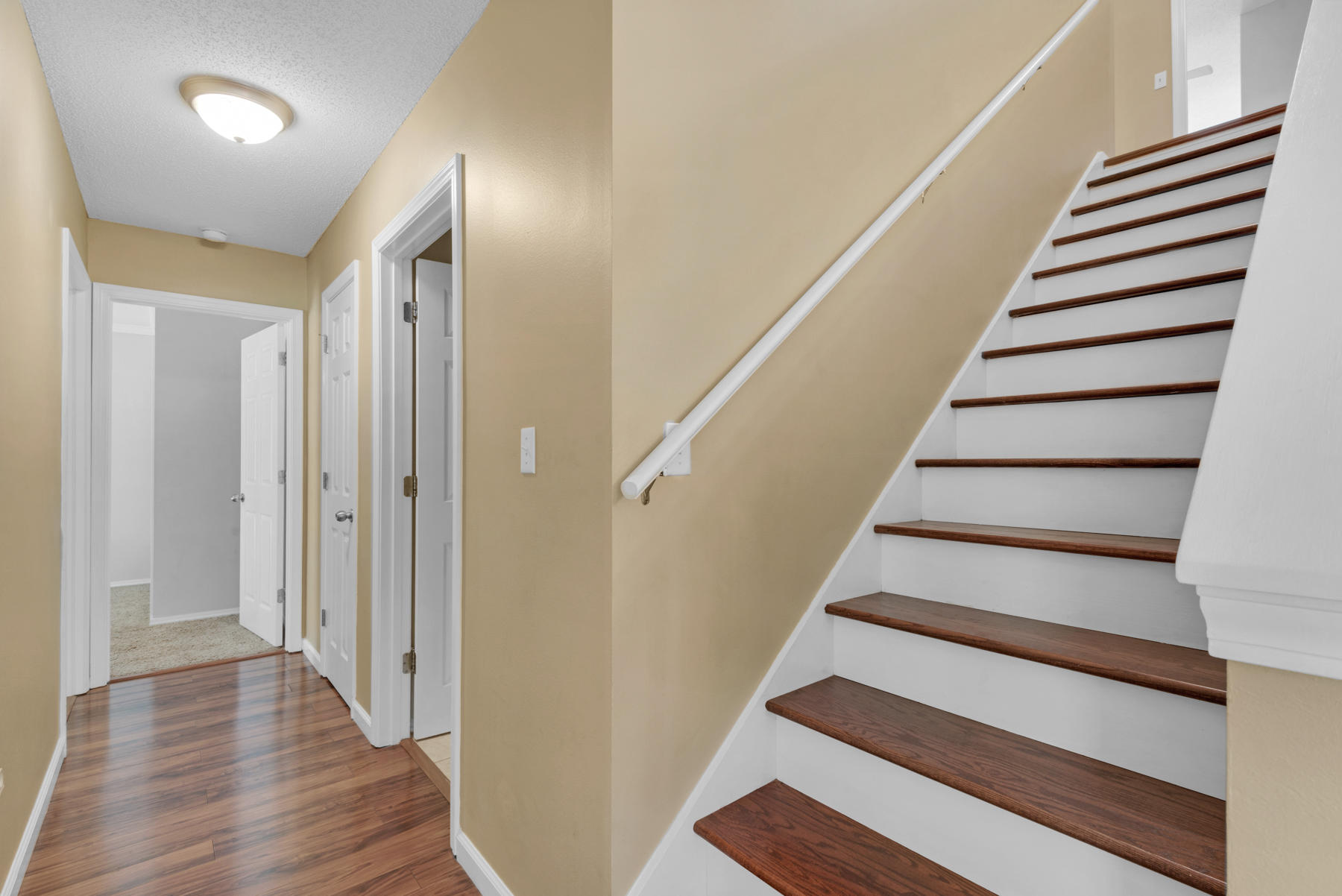 HUNTERS RUN S/D - Residential