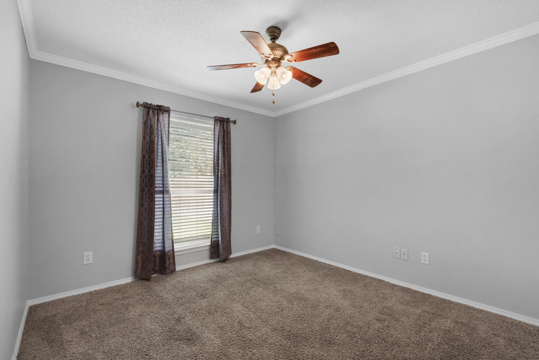 HUNTERS RUN S/D - Residential