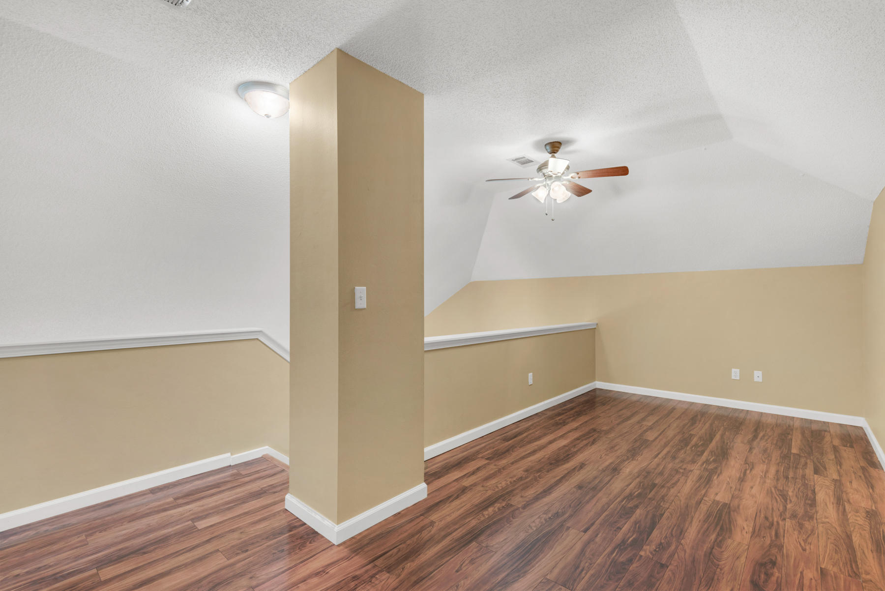 HUNTERS RUN S/D - Residential