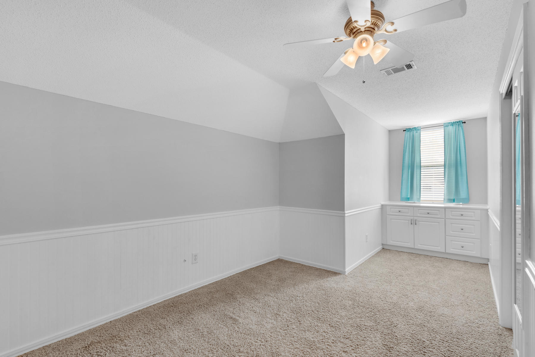 HUNTERS RUN S/D - Residential