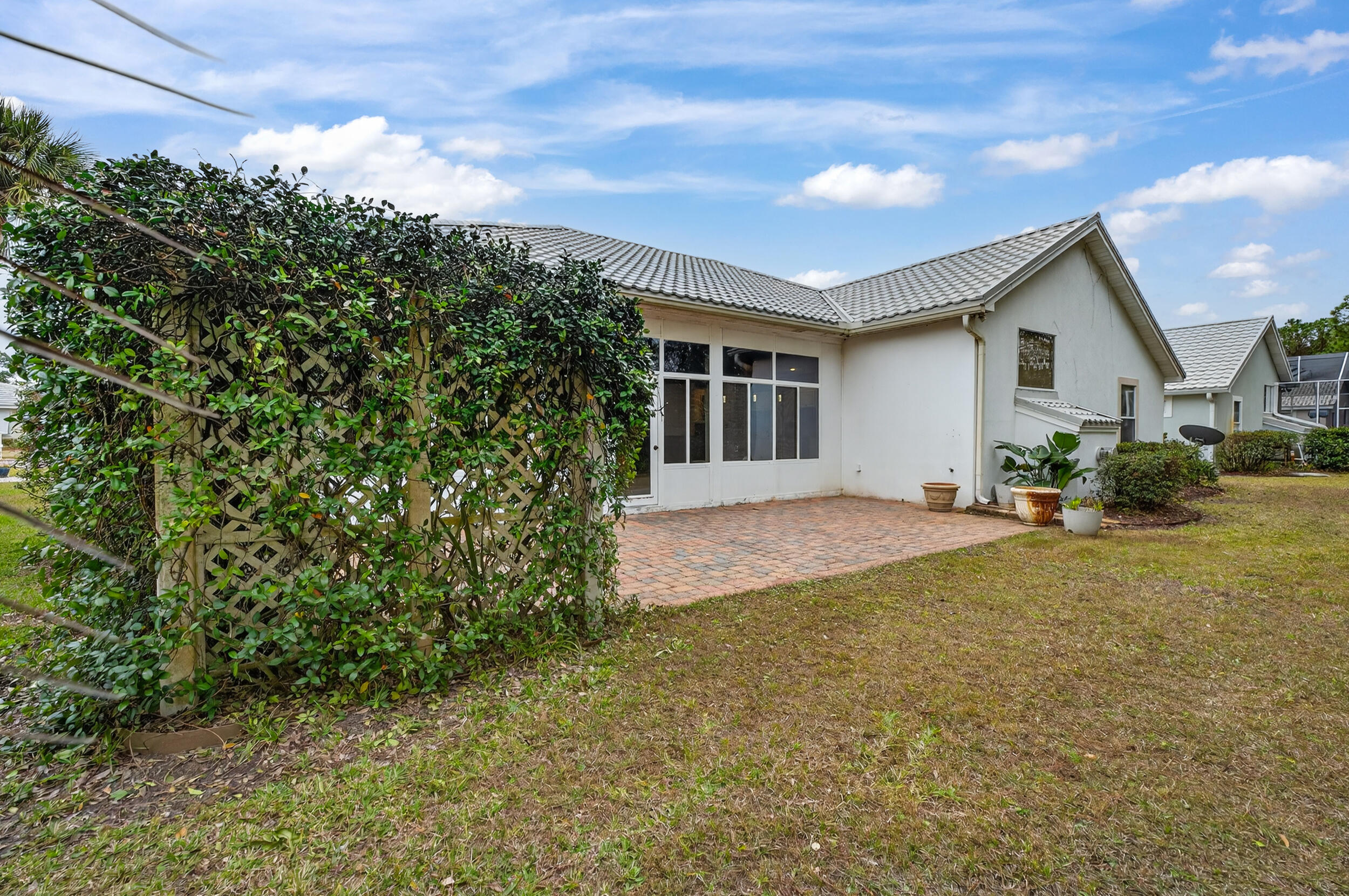 EMERALD BAY PH 1-B - Residential