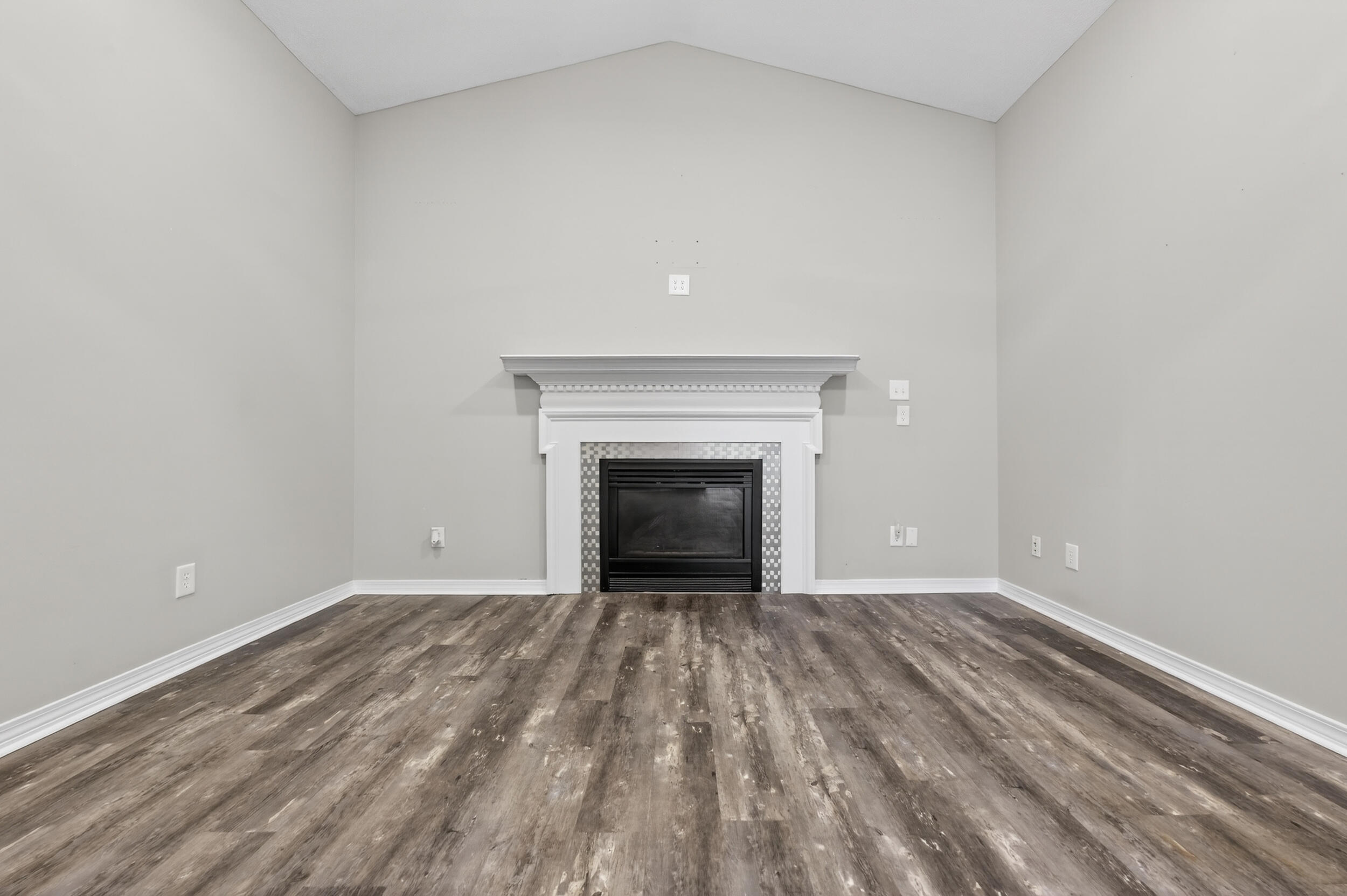 EMERALD BAY PH 1-B - Residential