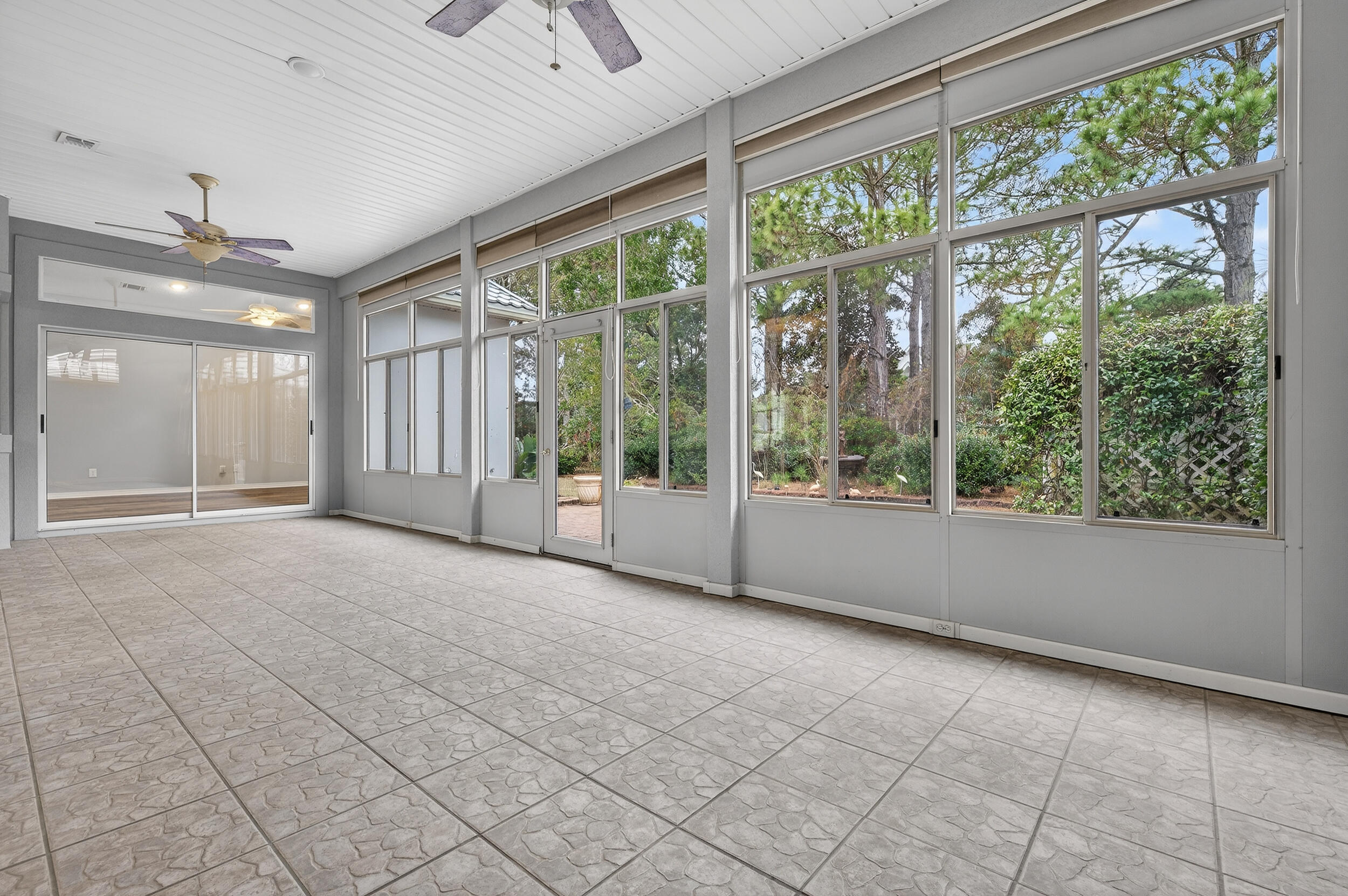 EMERALD BAY PH 1-B - Residential