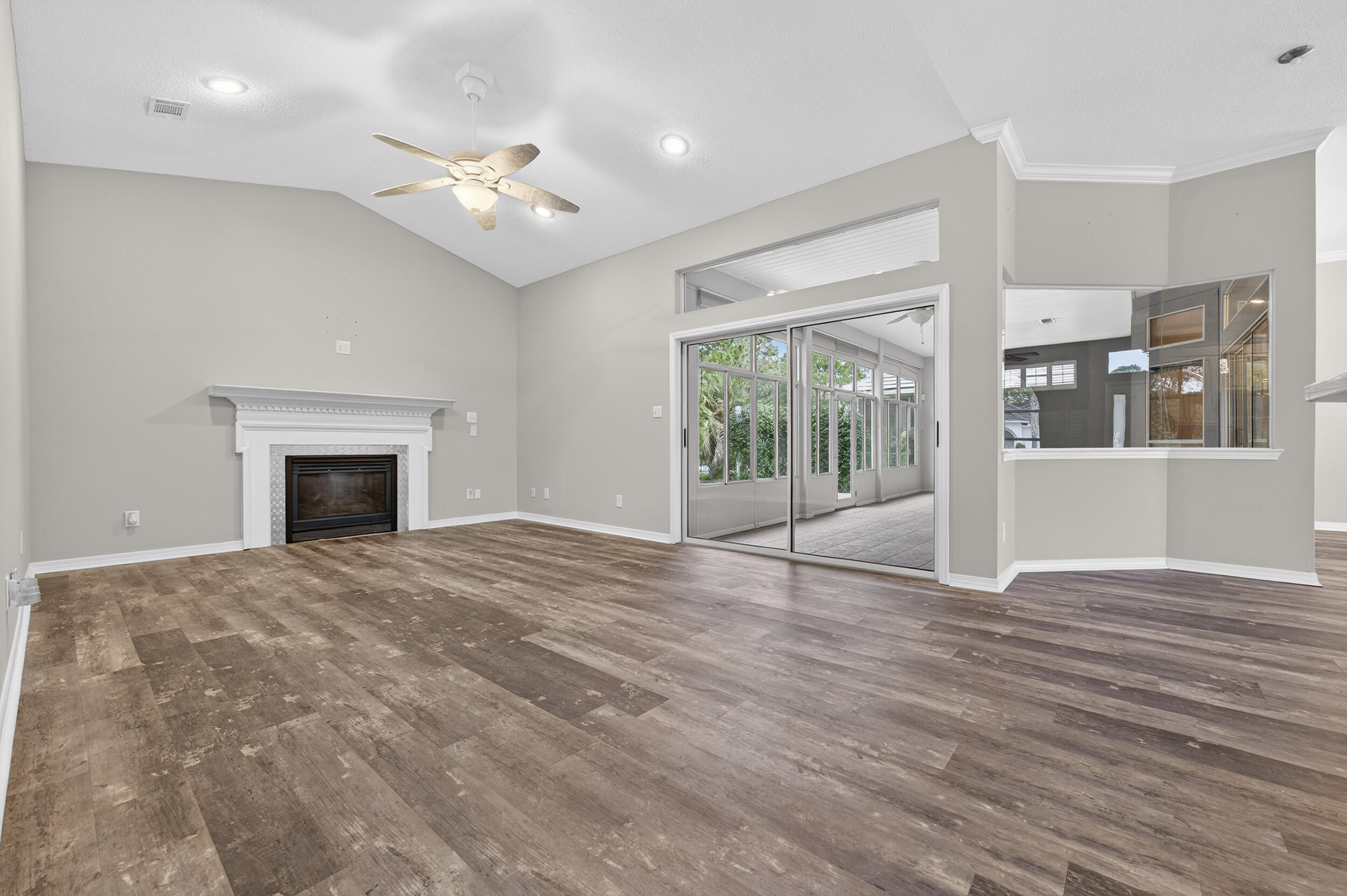 EMERALD BAY PH 1-B - Residential