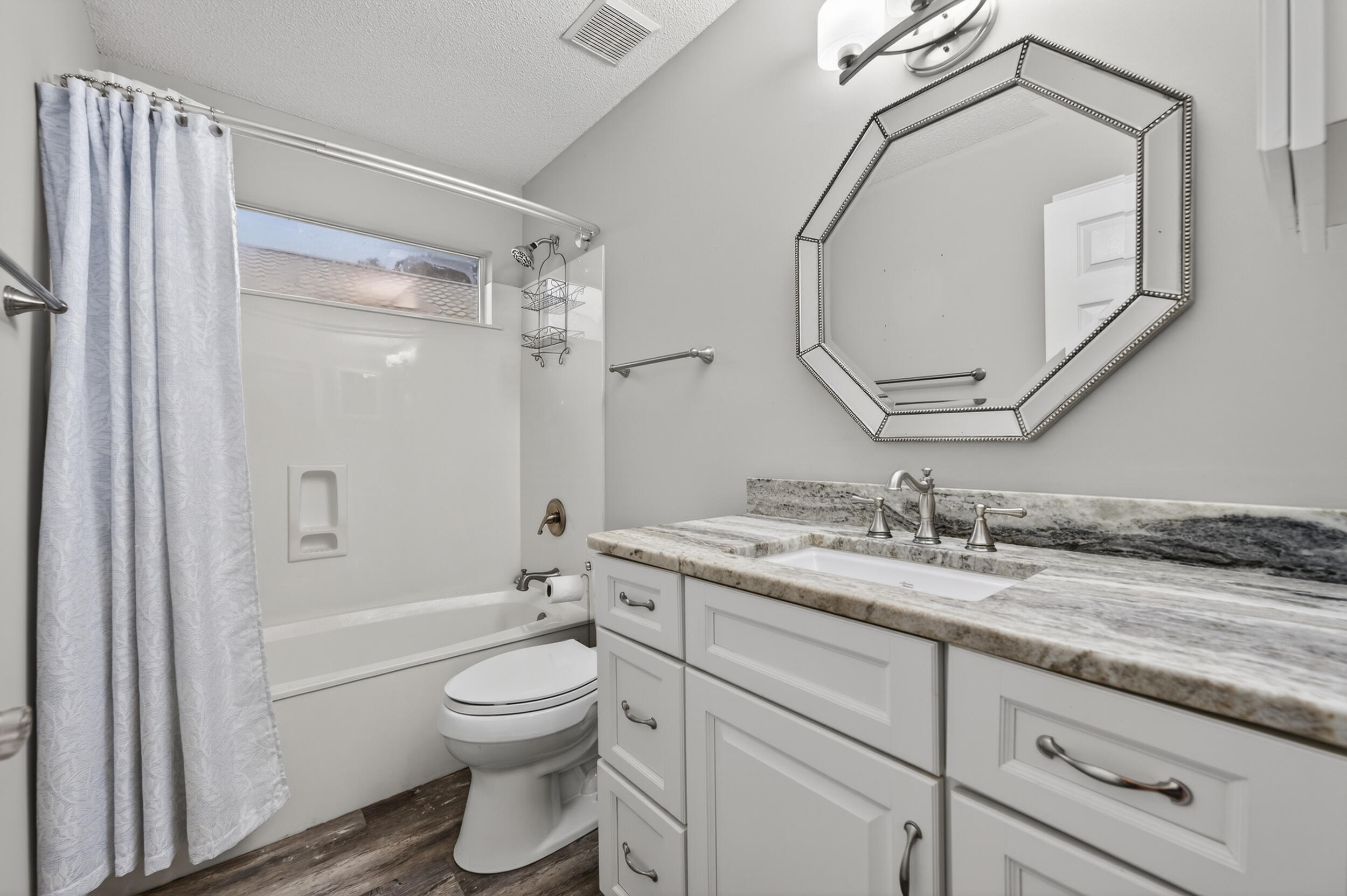 EMERALD BAY PH 1-B - Residential