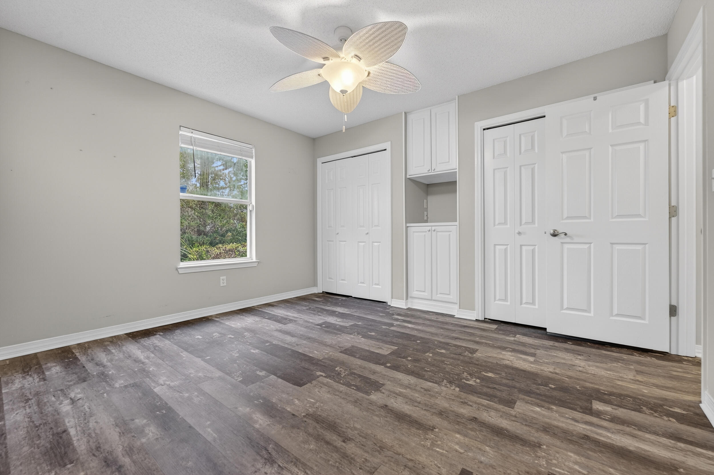 EMERALD BAY PH 1-B - Residential