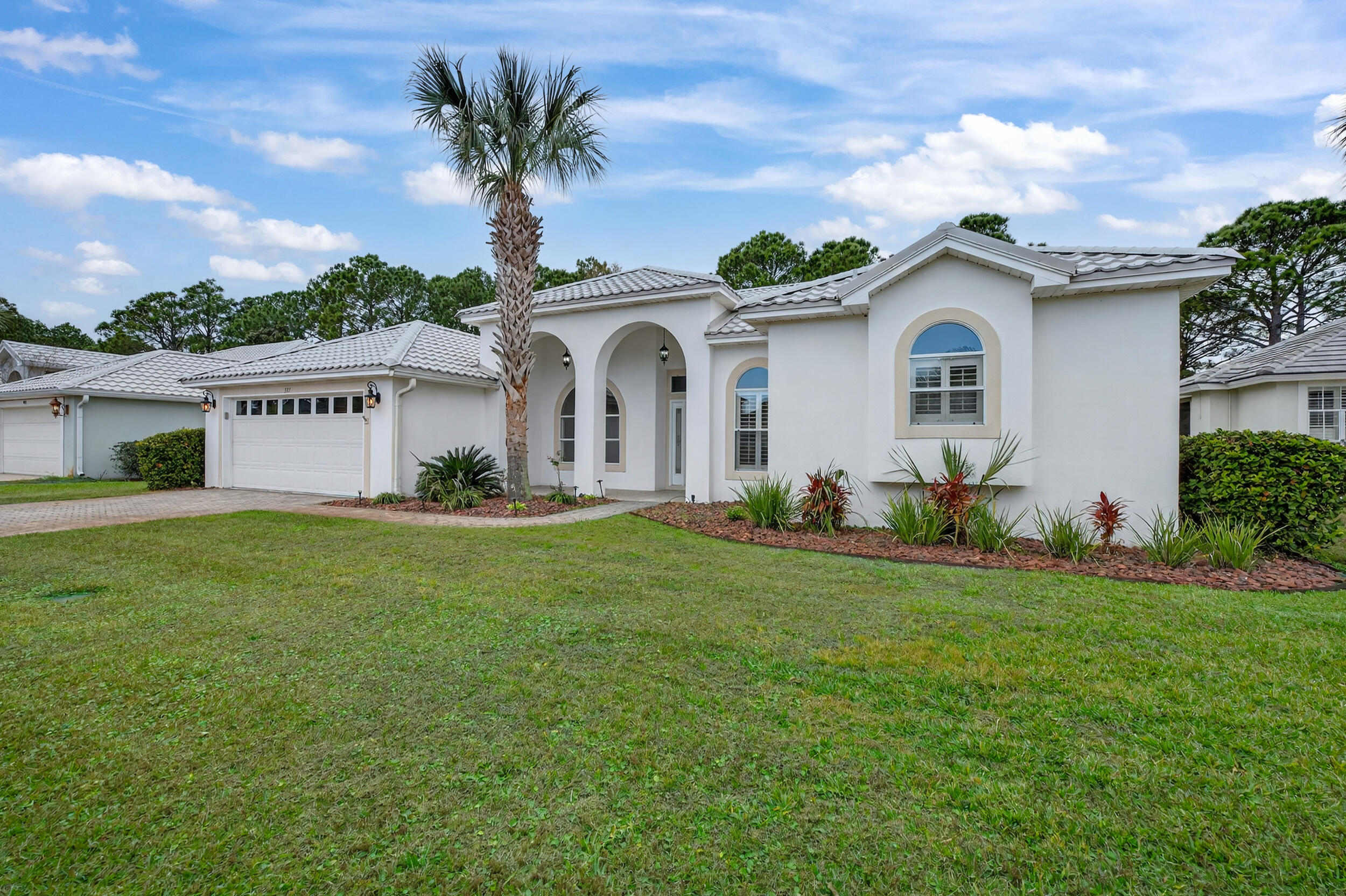 EMERALD BAY PH 1-B - Residential