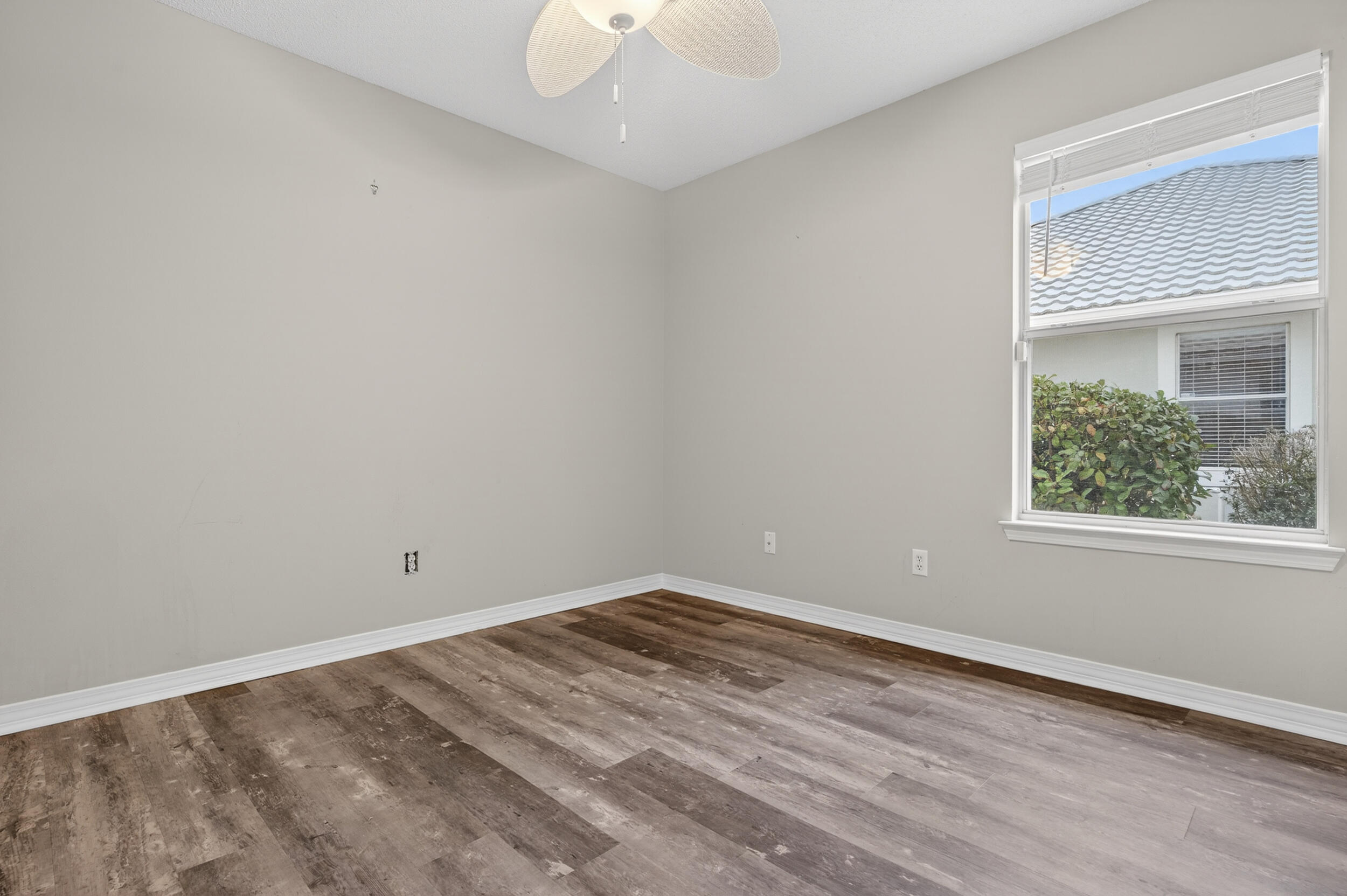 EMERALD BAY PH 1-B - Residential