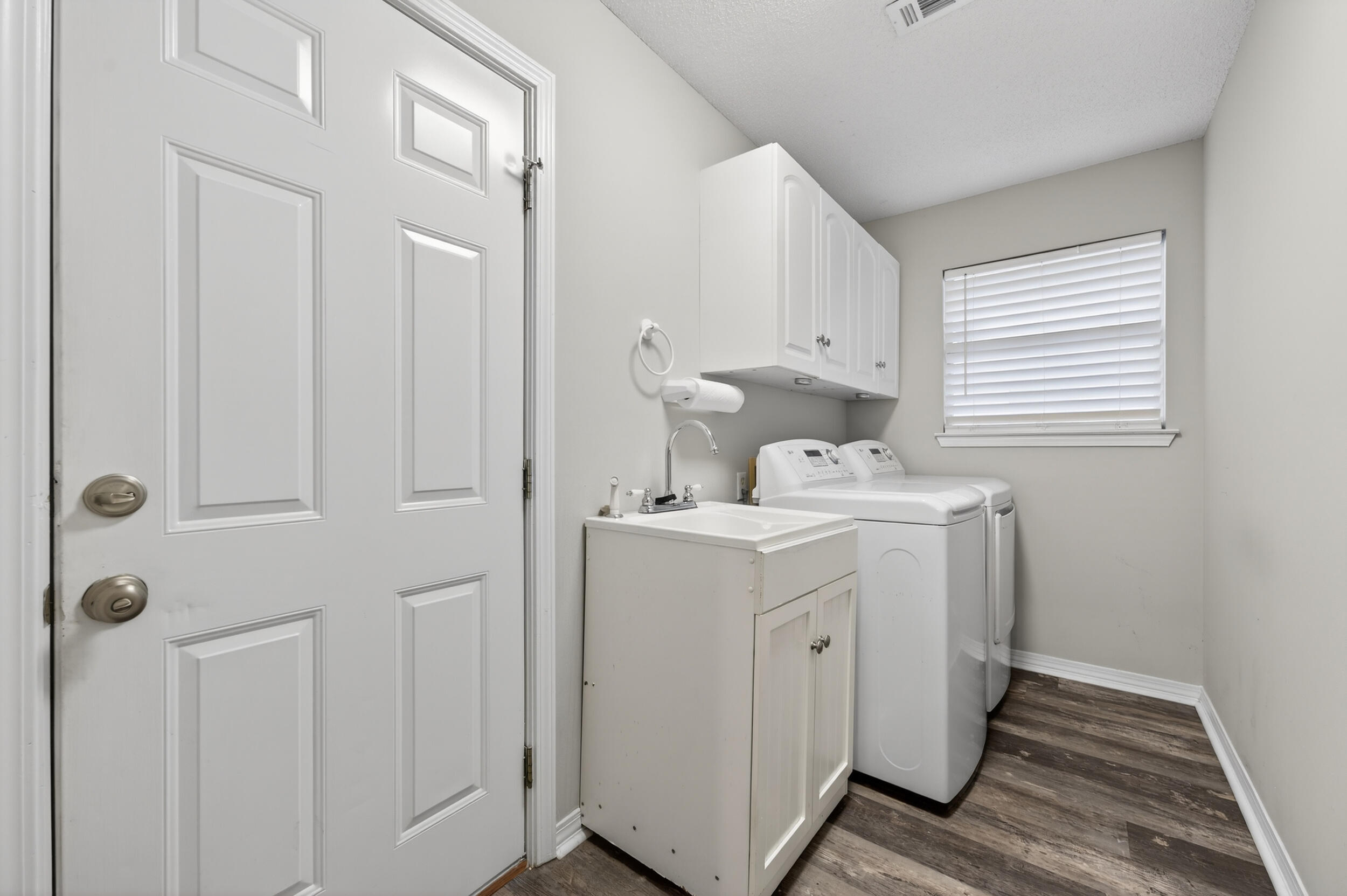 EMERALD BAY PH 1-B - Residential