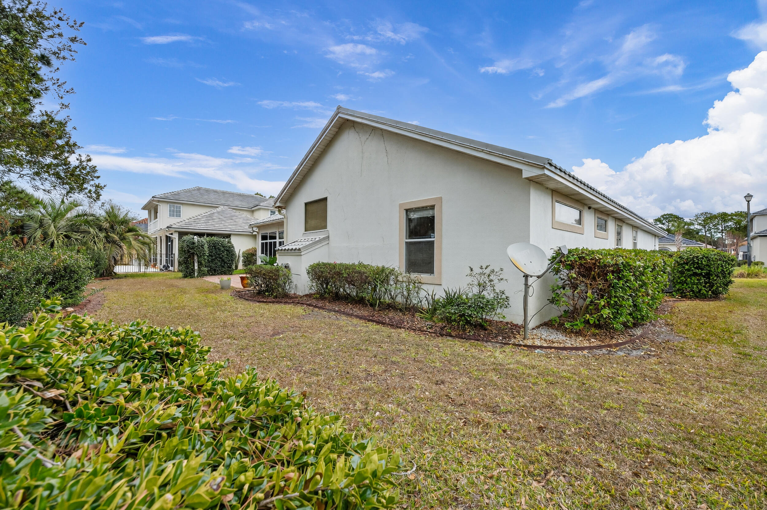 EMERALD BAY PH 1-B - Residential