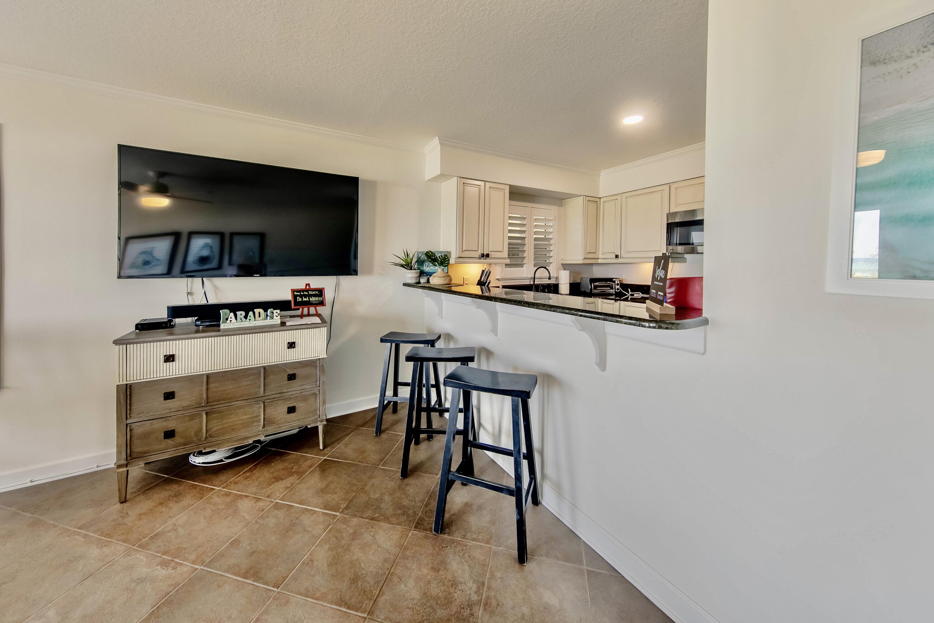 EASTERN SHORES CONDO PH I - Residential