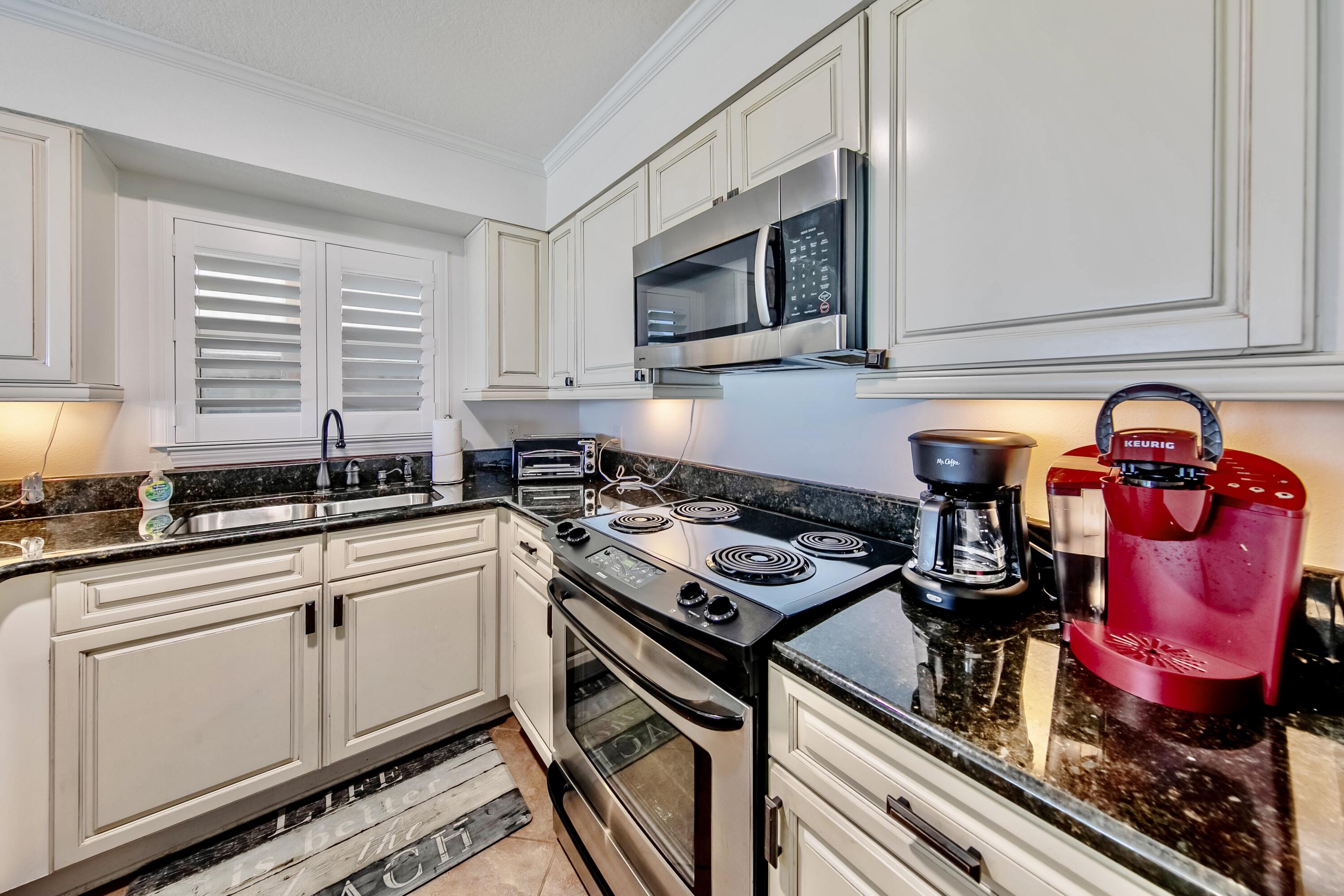 EASTERN SHORES CONDO PH I - Residential