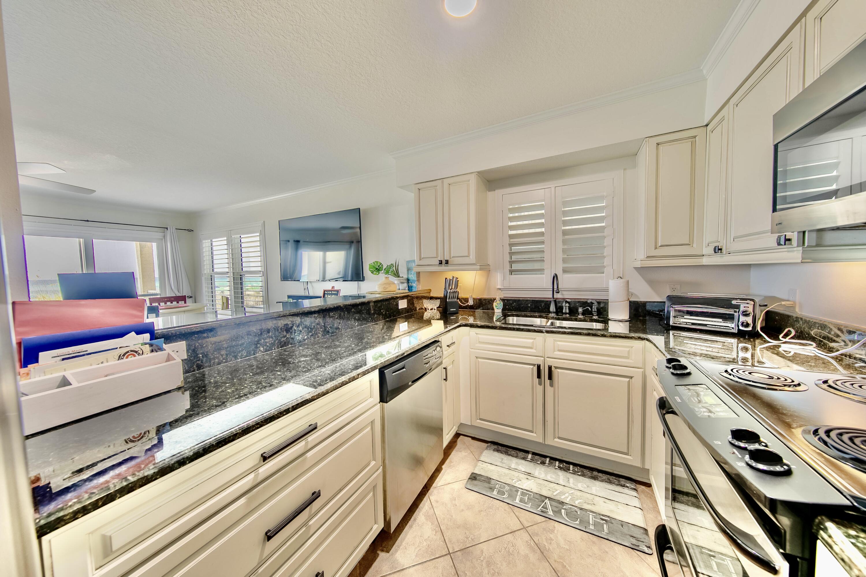 EASTERN SHORES CONDO PH I - Residential