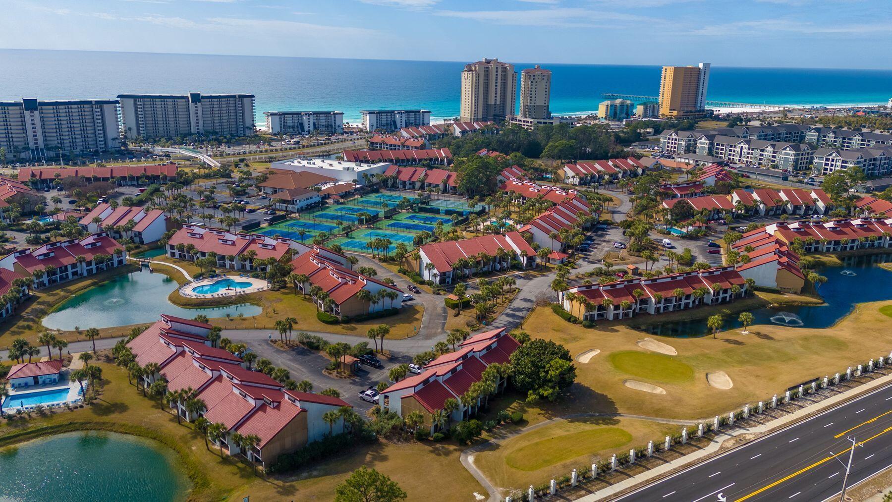 Edgewater golf villa 111 - Residential