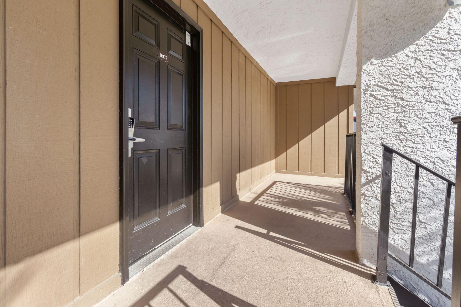 Edgewater golf villa 111 - Residential