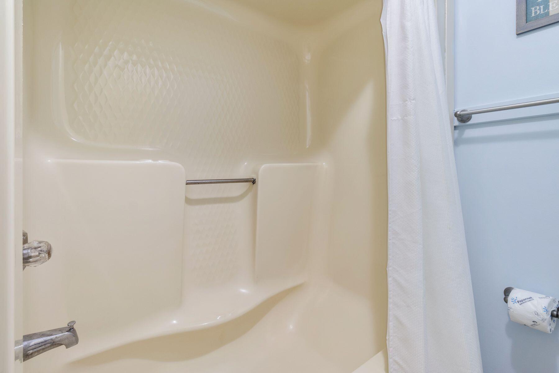 Edgewater golf villa 111 - Residential