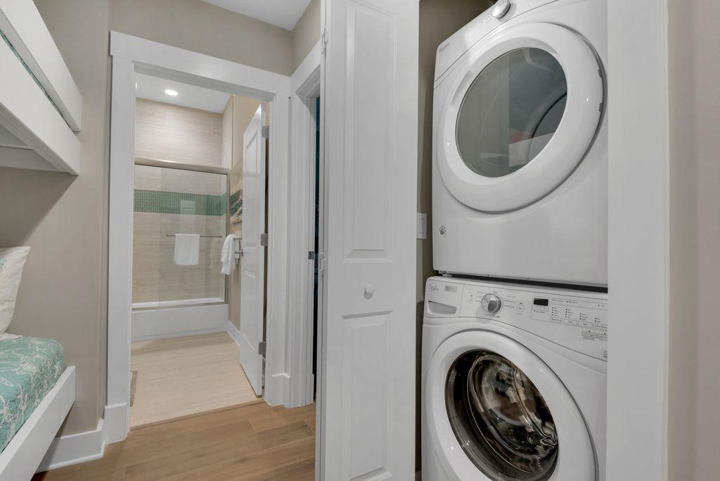 HENDERSON LOFTS - Residential