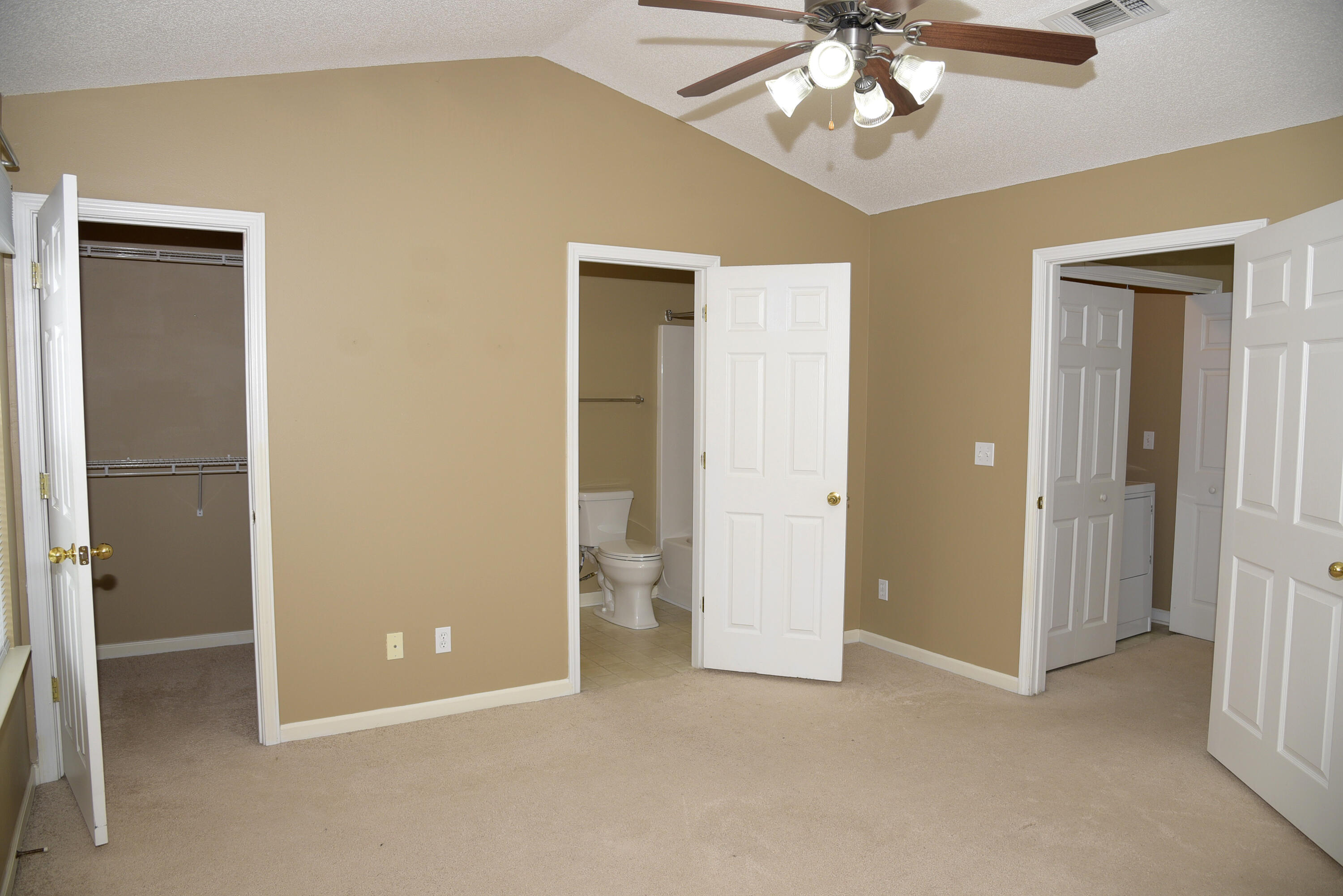 ROLLING PINES - Residential Lease