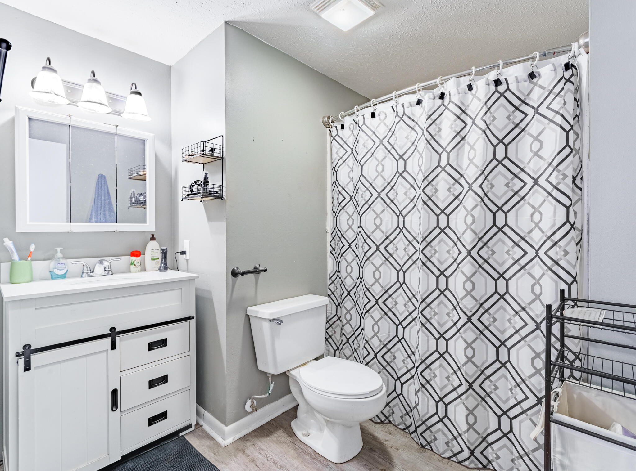 NO RECORDED SUBDIVISION - Residential