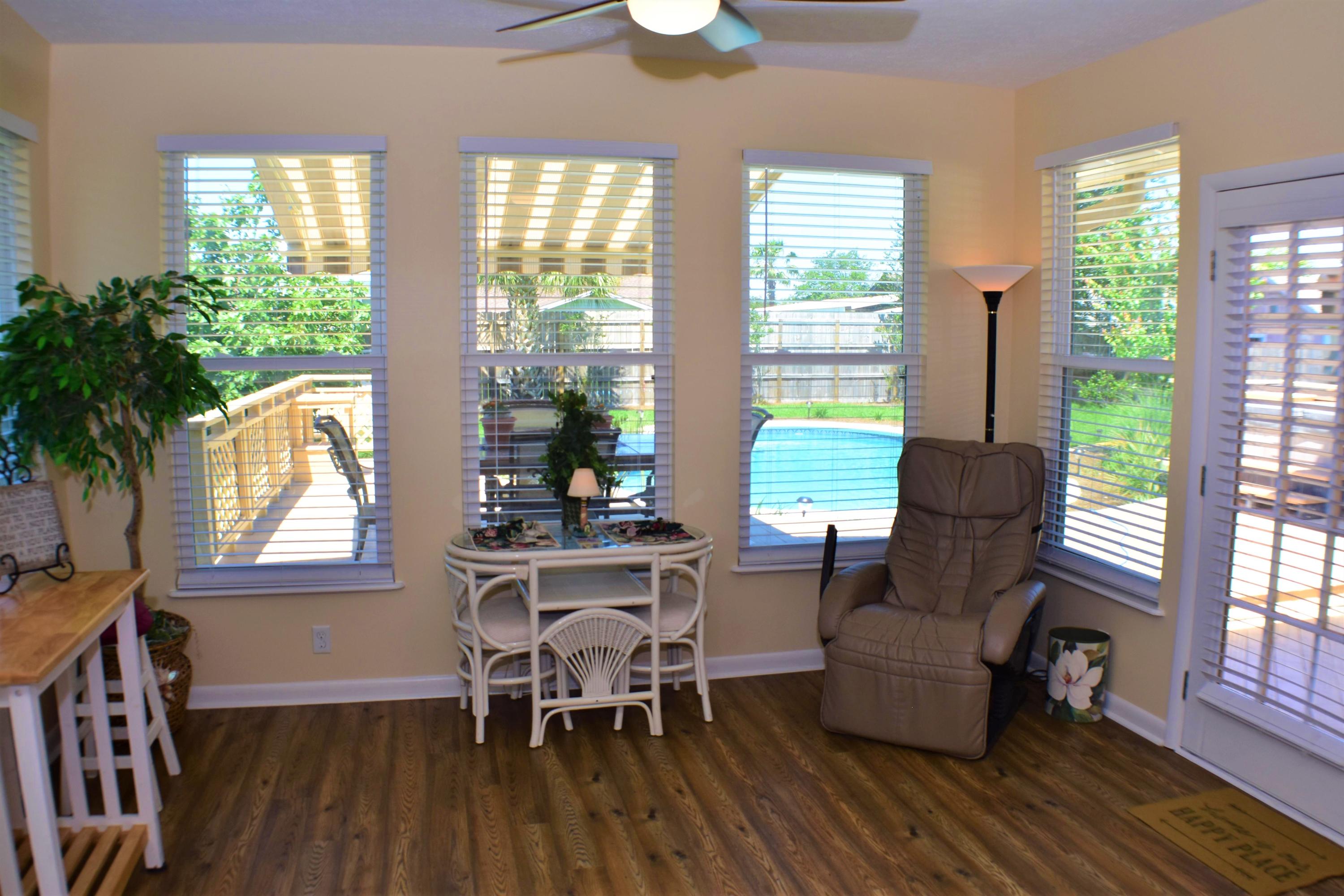 DERBY WOODS - Residential