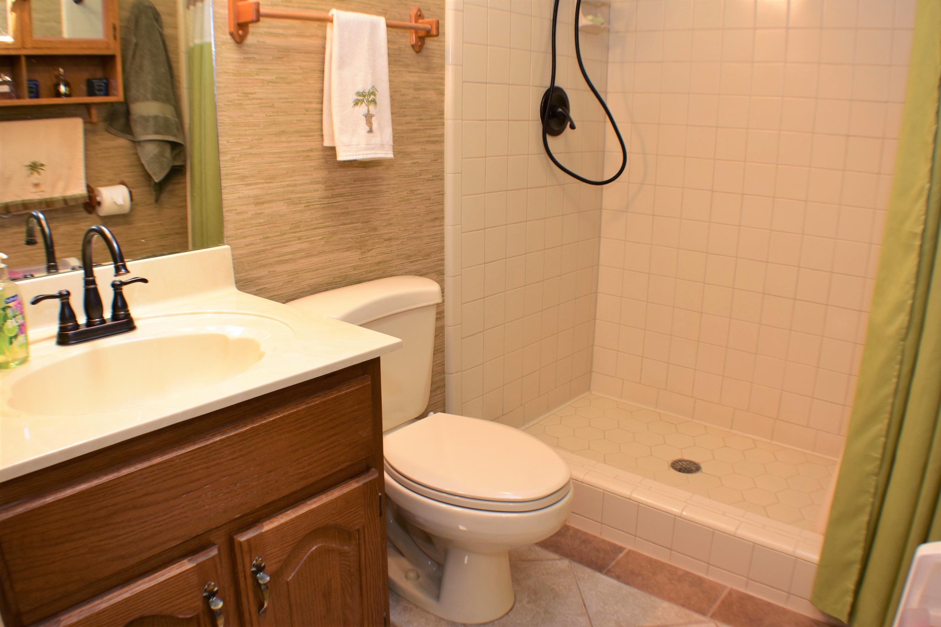 DERBY WOODS - Residential